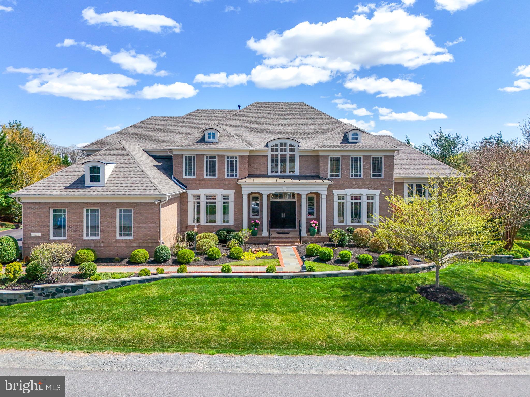 RED CEDAR WEST - Residential