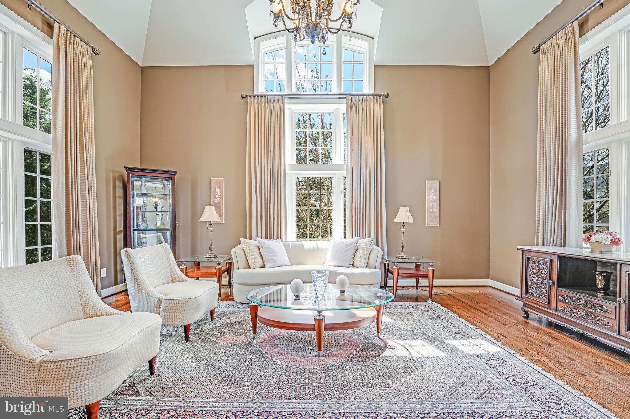 RED CEDAR WEST - Residential