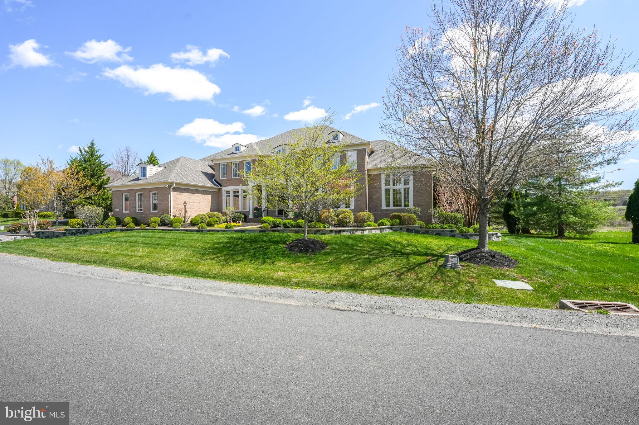 RED CEDAR WEST - Residential