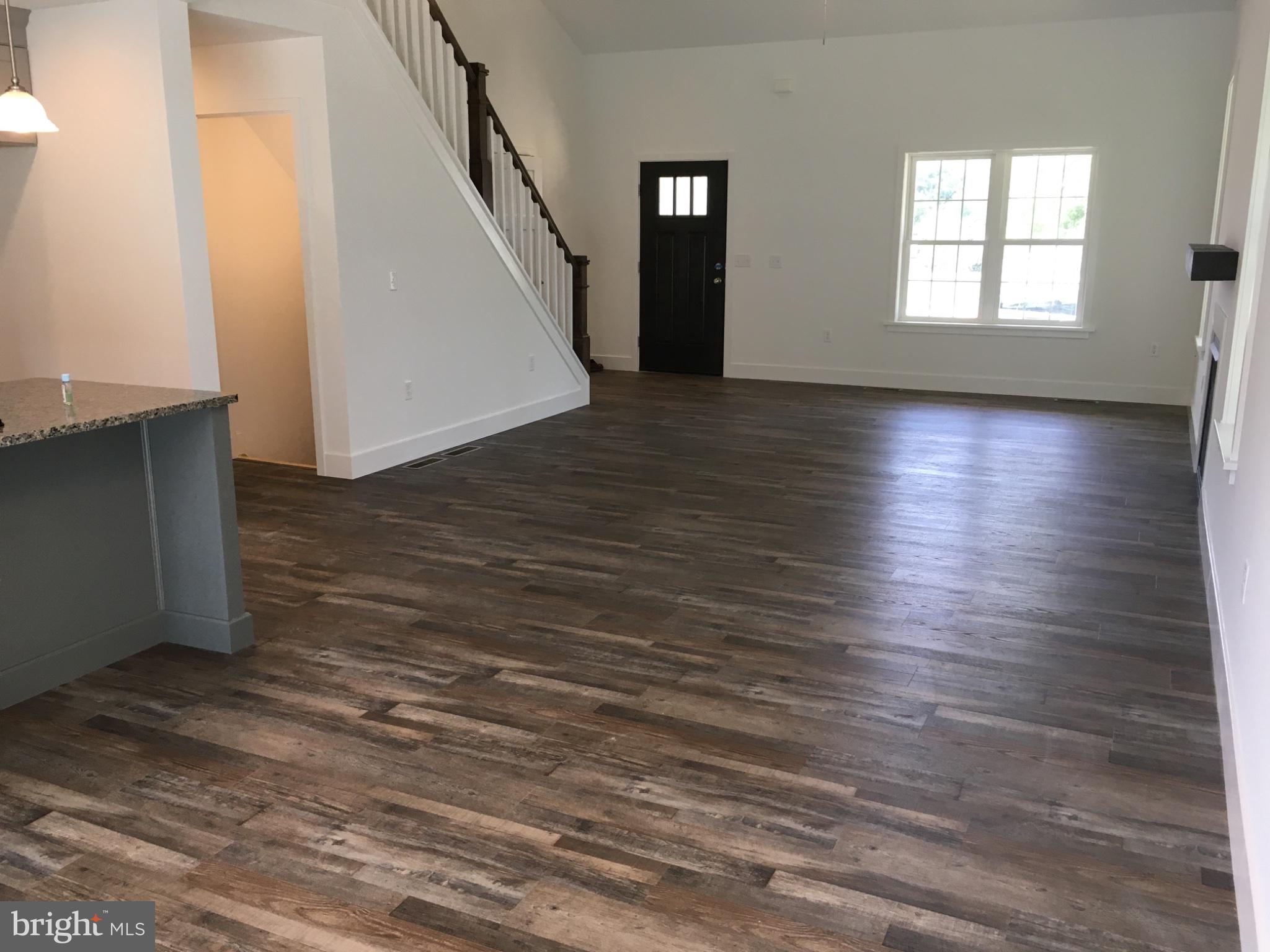 FRITZ MEADOW - Residential