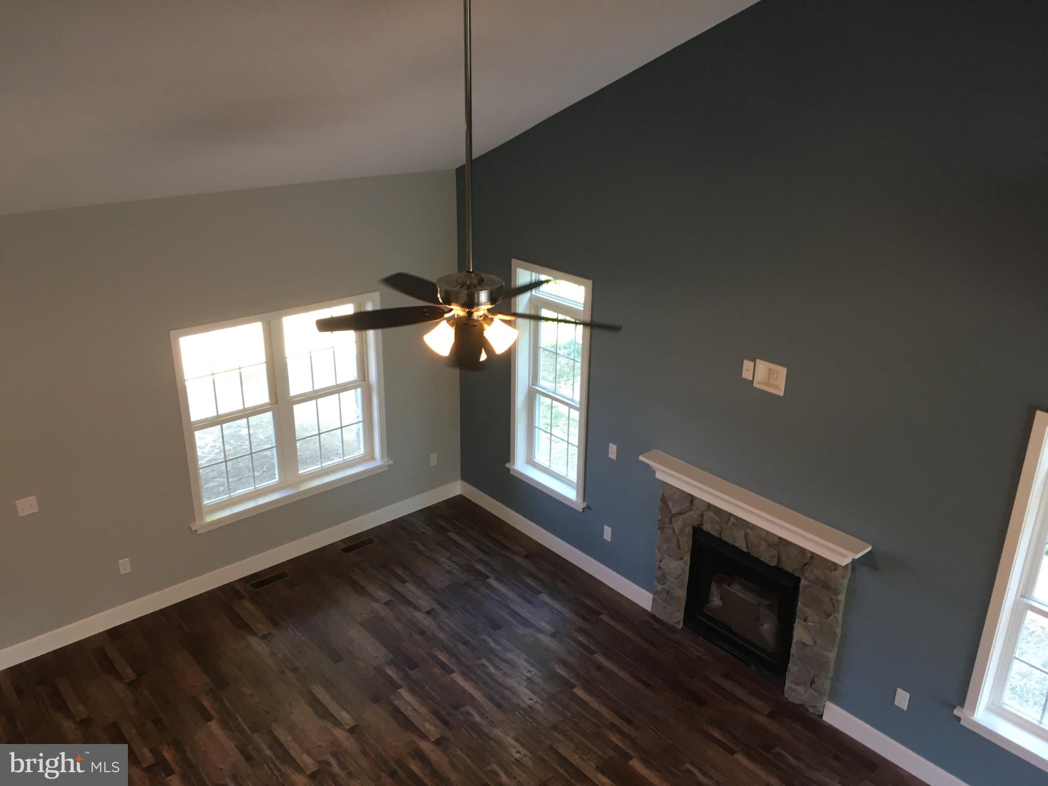 FRITZ MEADOW - Residential