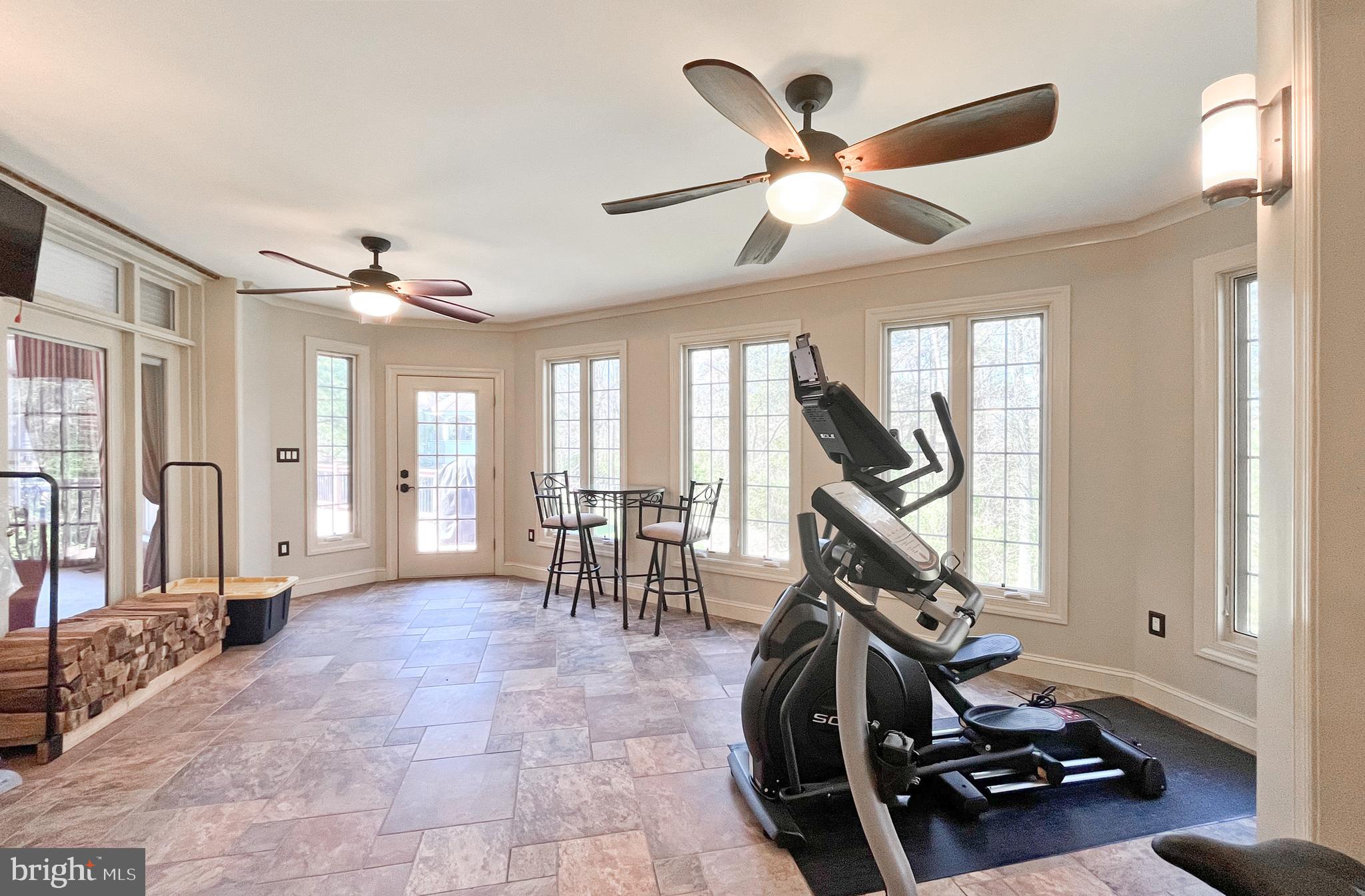 POPLAR TREE - Residential