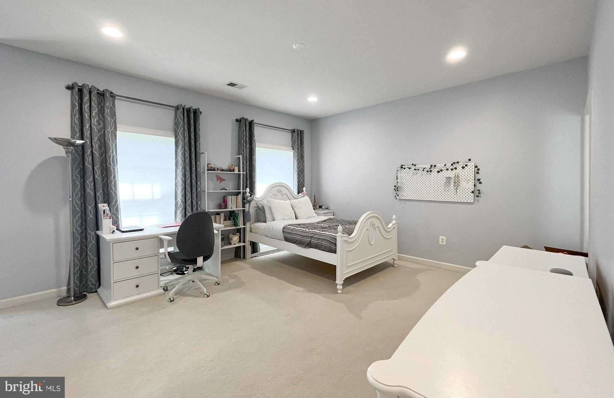 POPLAR TREE - Residential