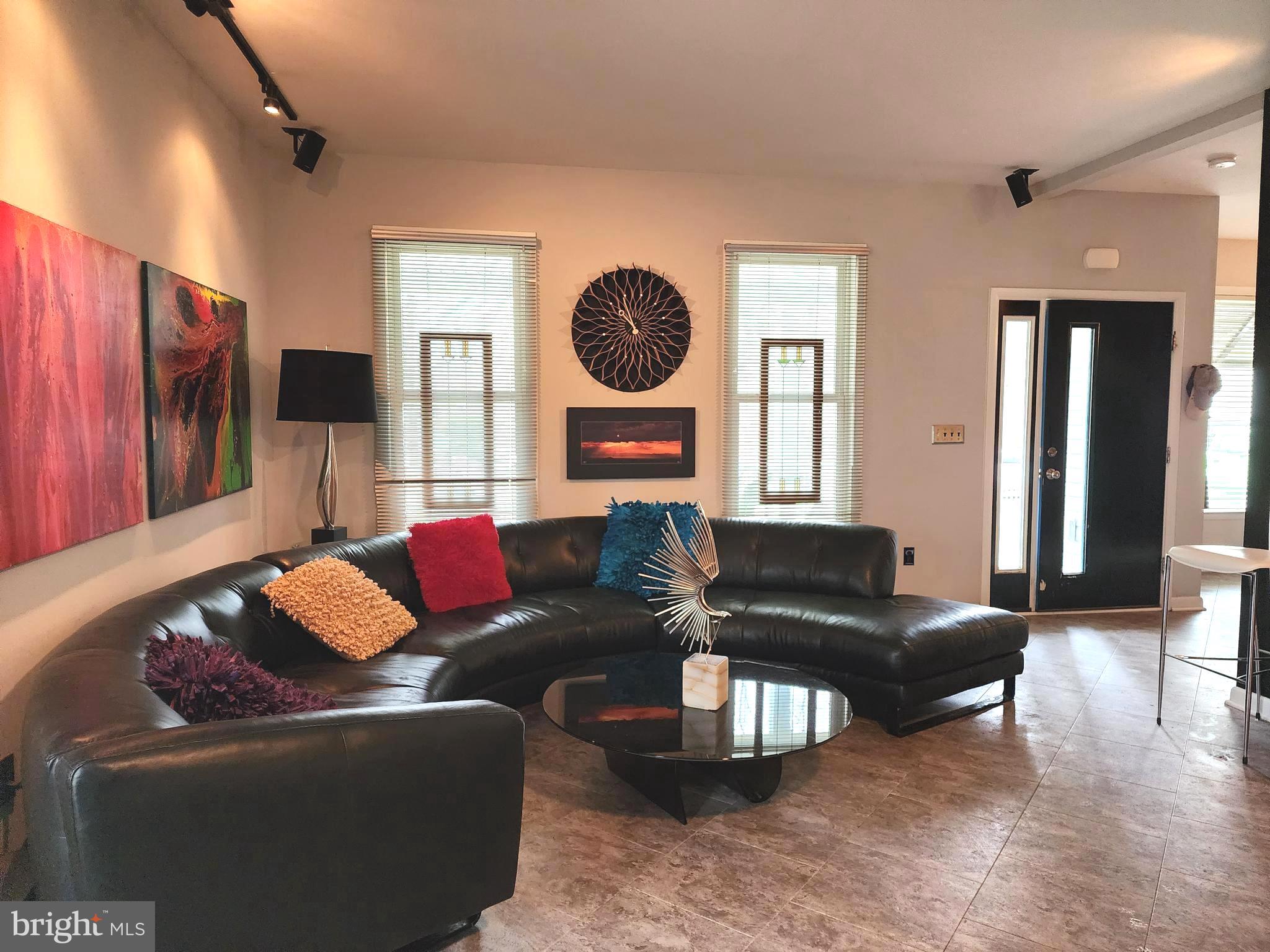 LAKE LAND OR - Residential