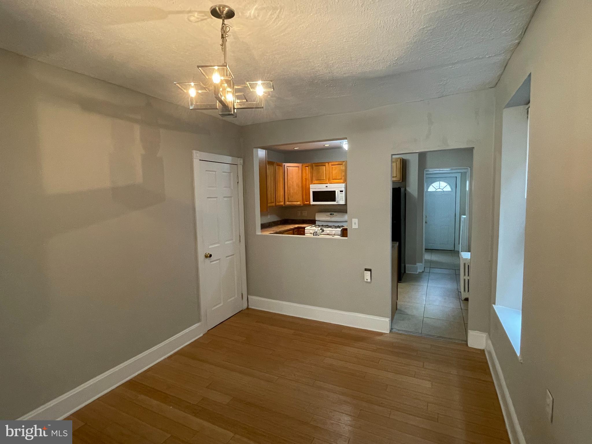 141 LEVERINGTON AVENUE