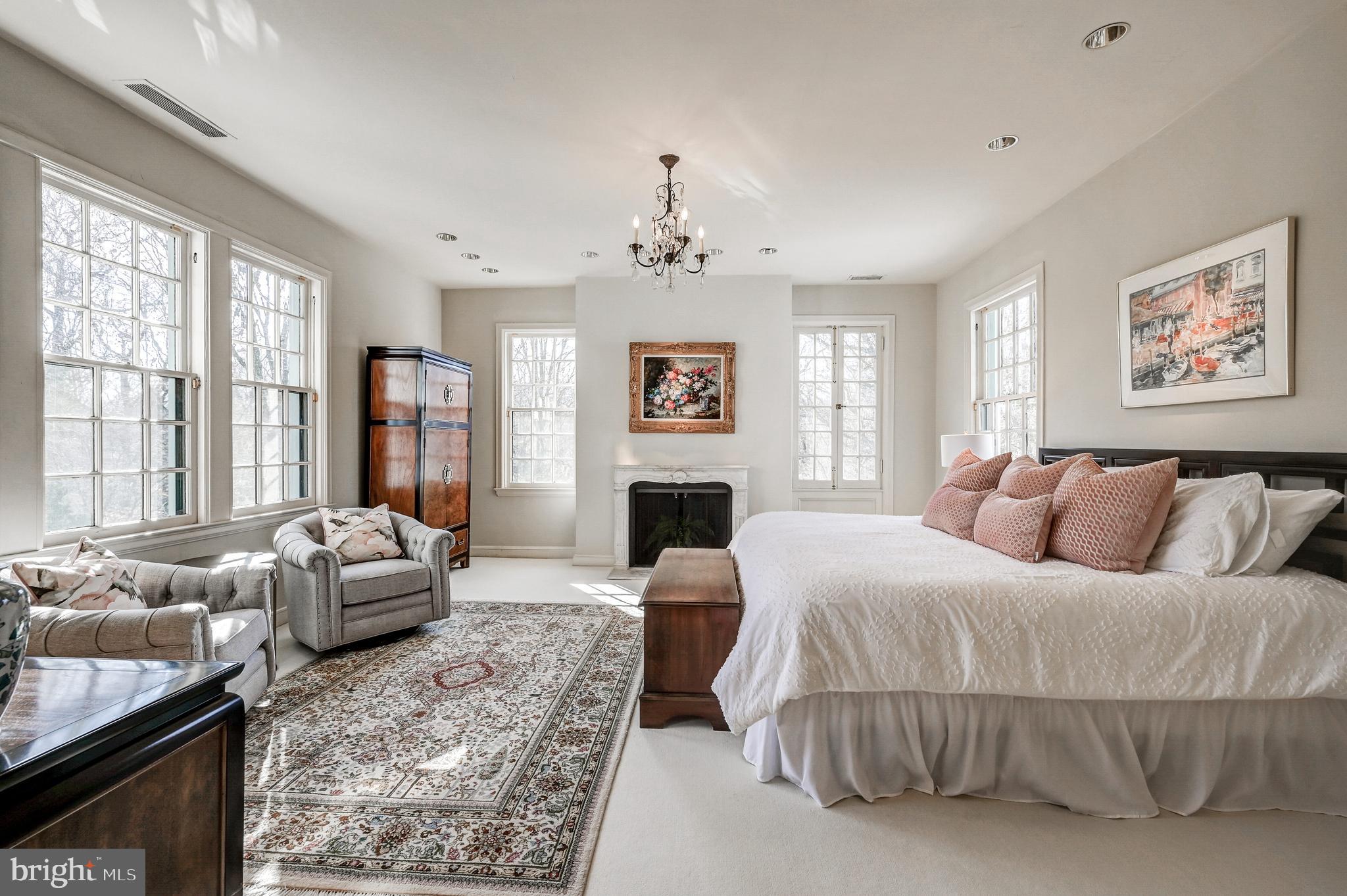 BLYTHEWOOD - Residential