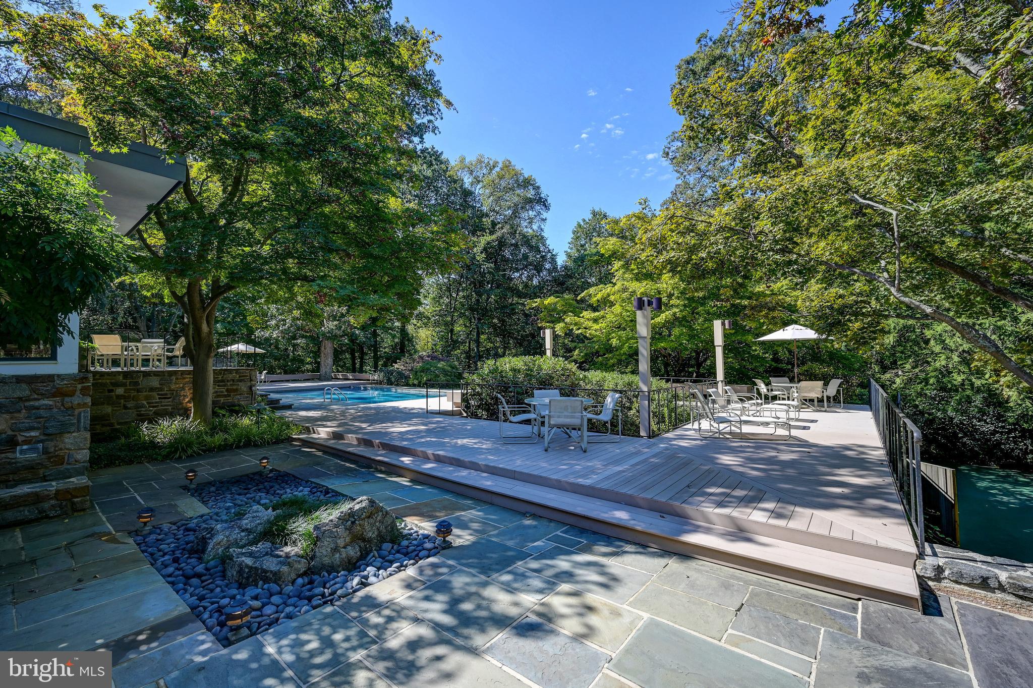 BLYTHEWOOD - Residential