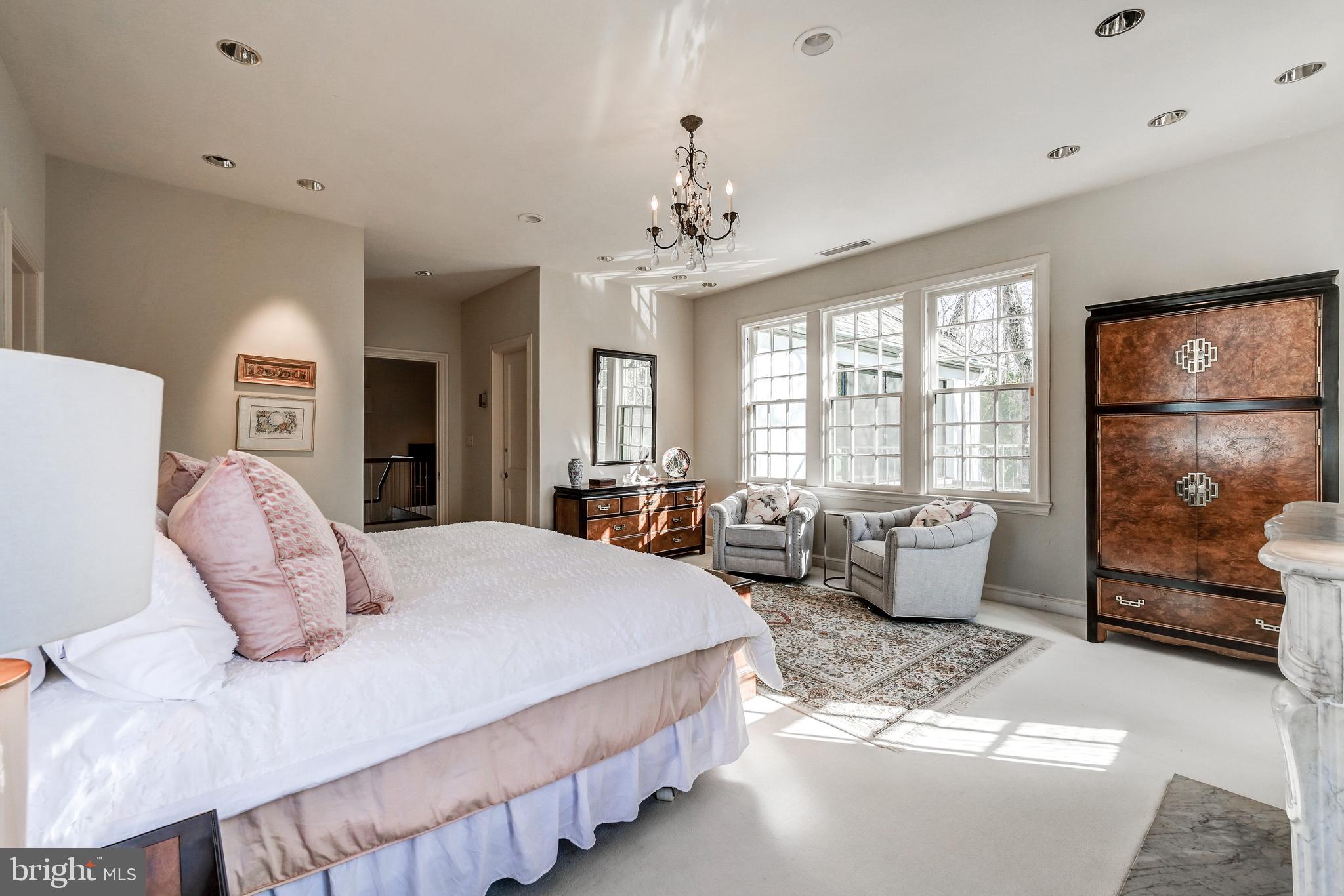 BLYTHEWOOD - Residential