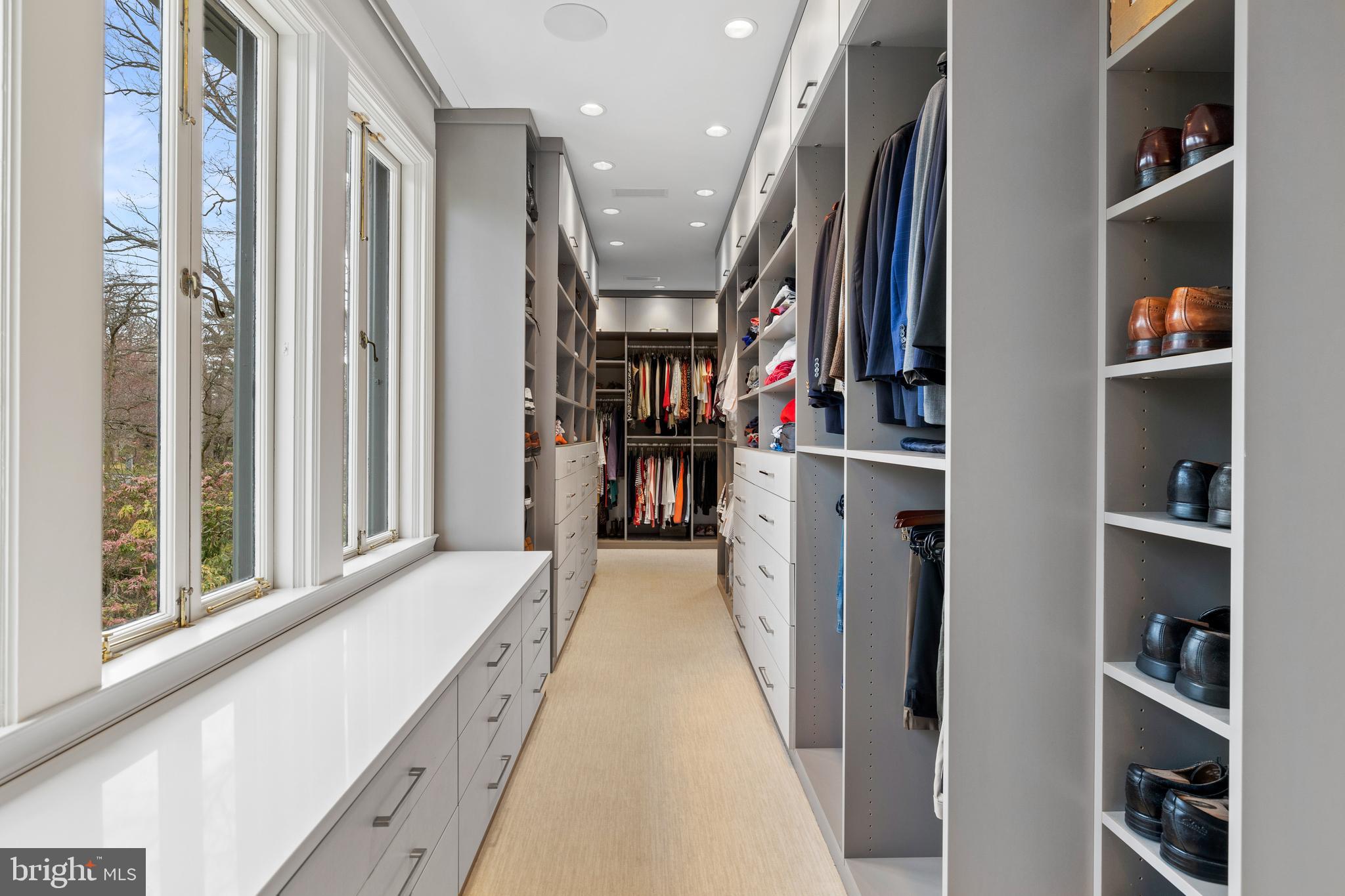 BLYTHEWOOD - Residential