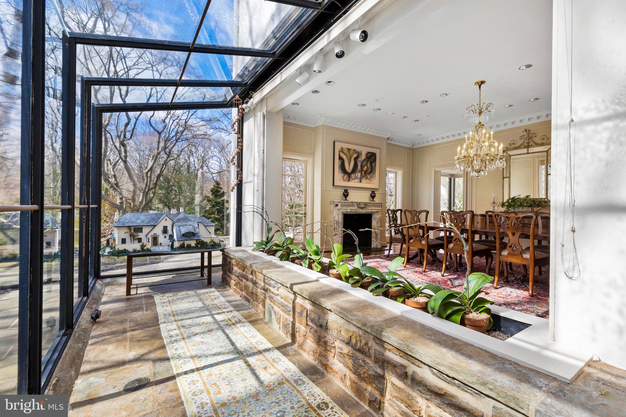 BLYTHEWOOD - Residential