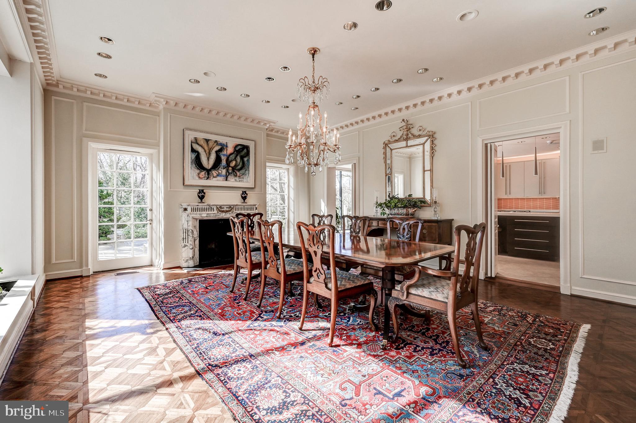 BLYTHEWOOD - Residential