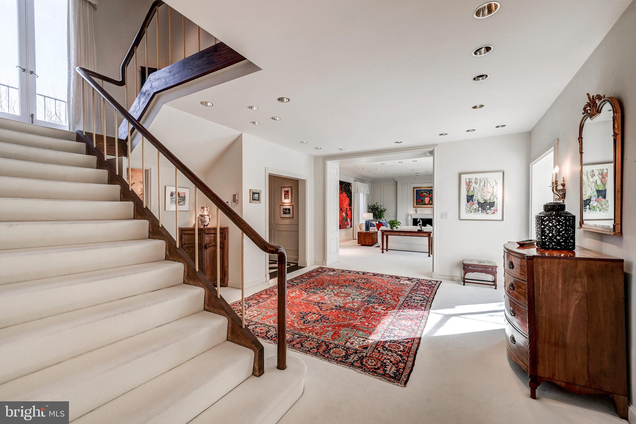 BLYTHEWOOD - Residential