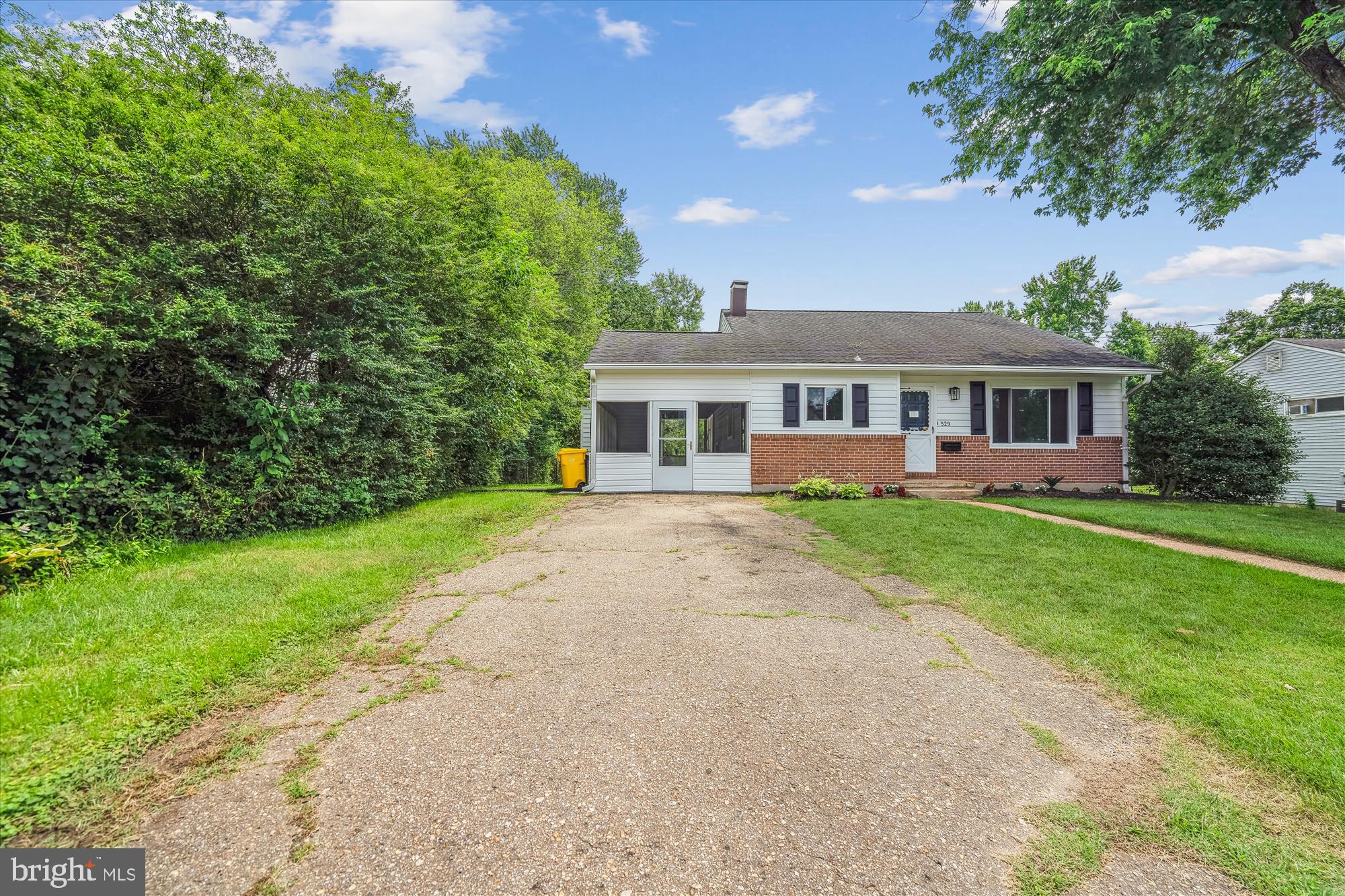529 RITA DRIVE