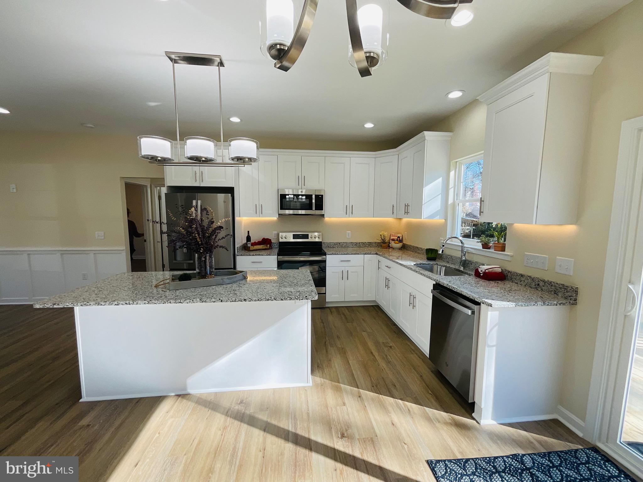 ORANGE ESTATES - Residential