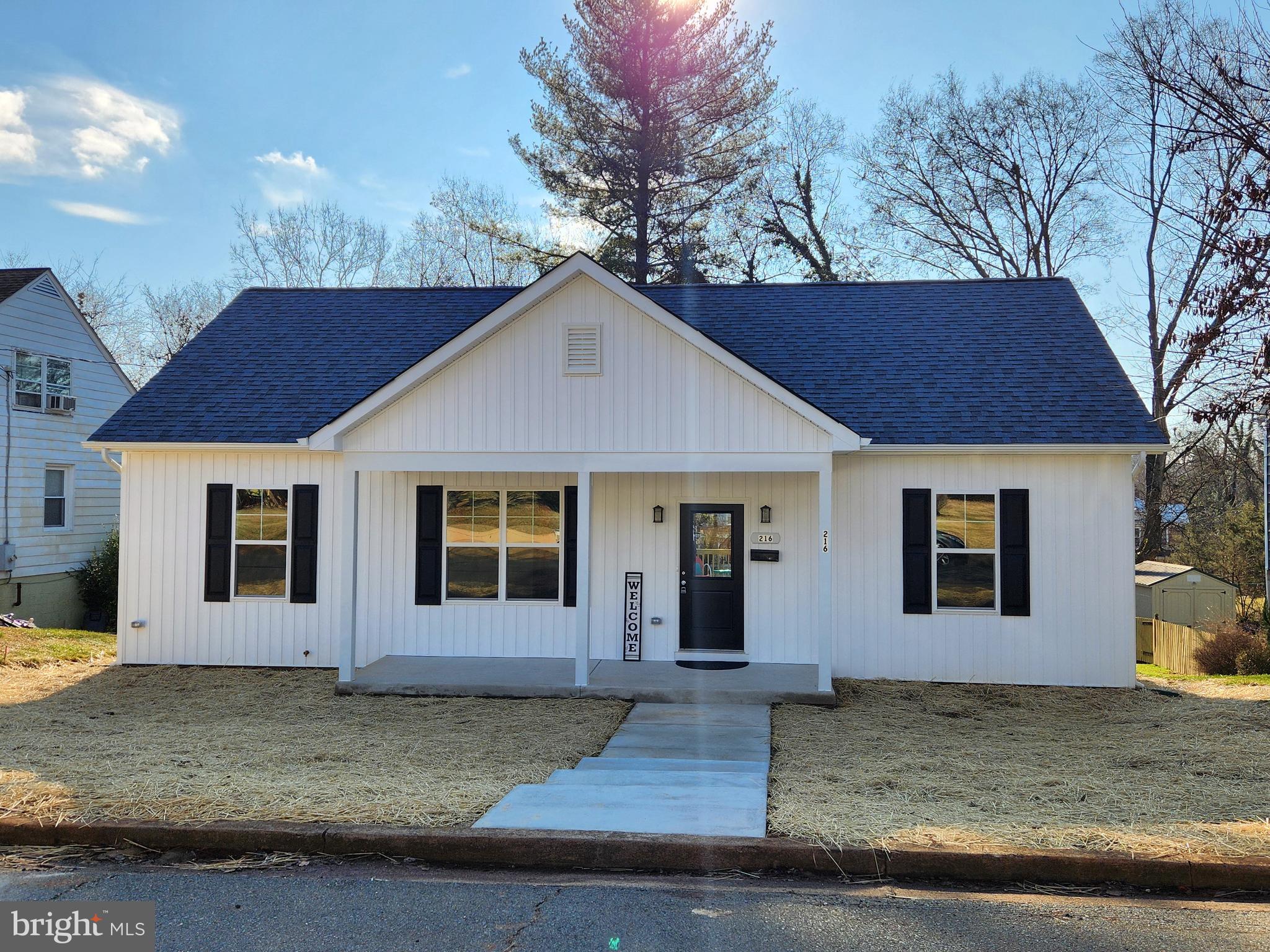 ORANGE ESTATES - Residential