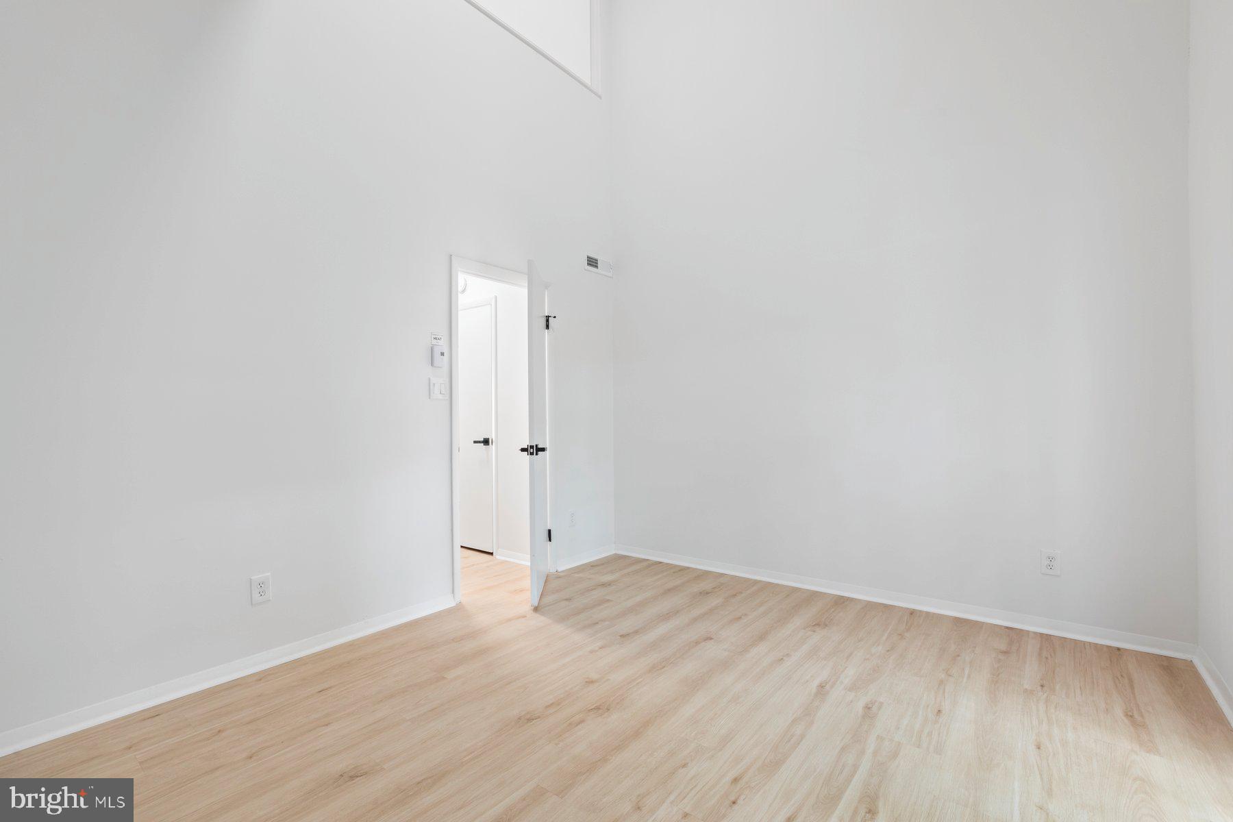 OLD TOWN ALEXANDRIA - Residential Lease