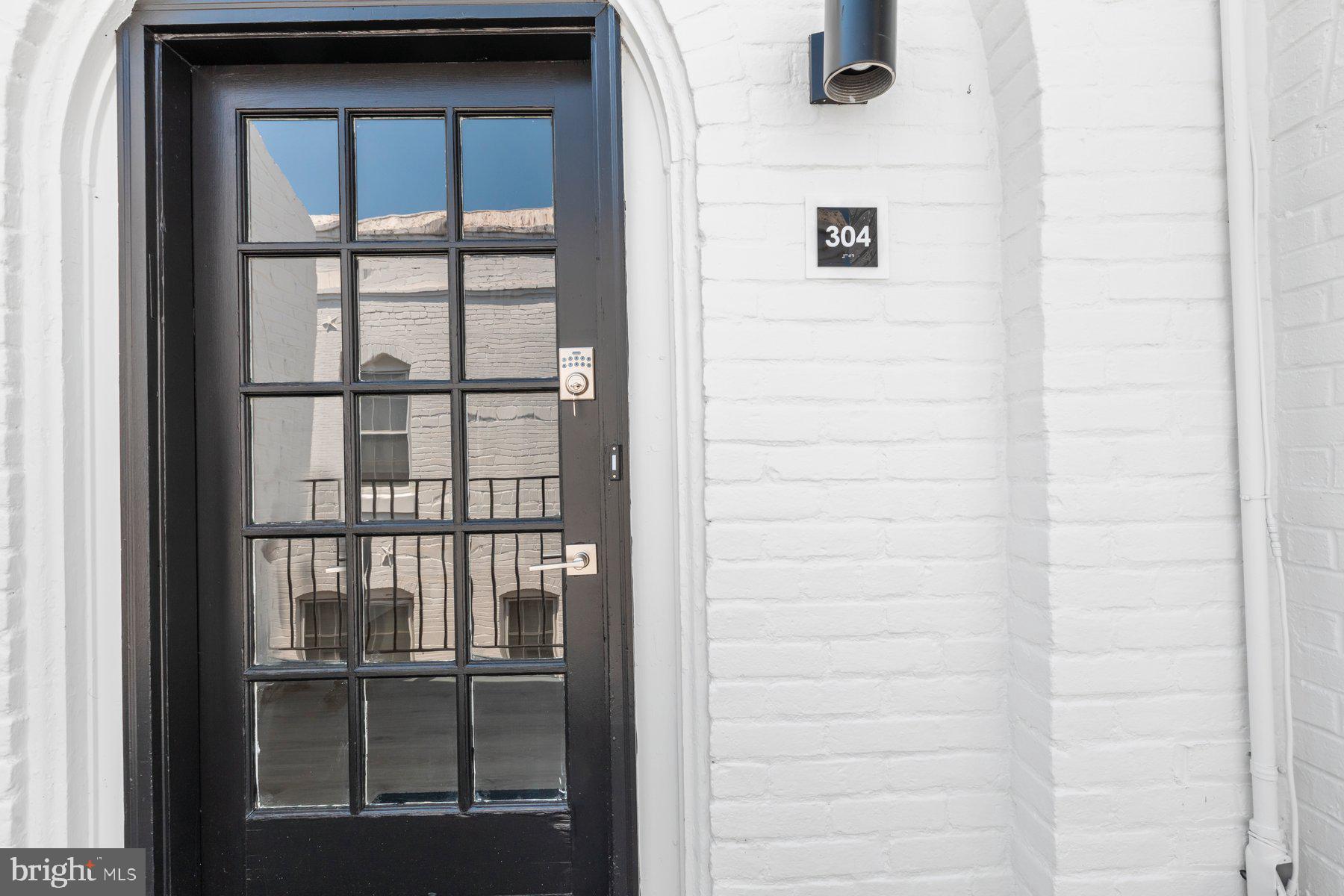 OLD TOWN ALEXANDRIA - Residential Lease