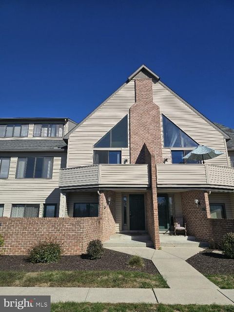 606 CHERRINGTON DRIVE HARRISBURG PA 17110