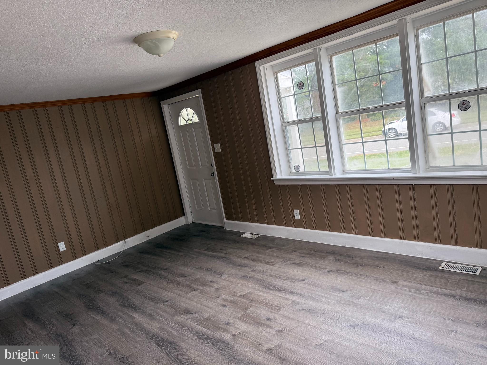 1117 BEAUTIFUL STREET