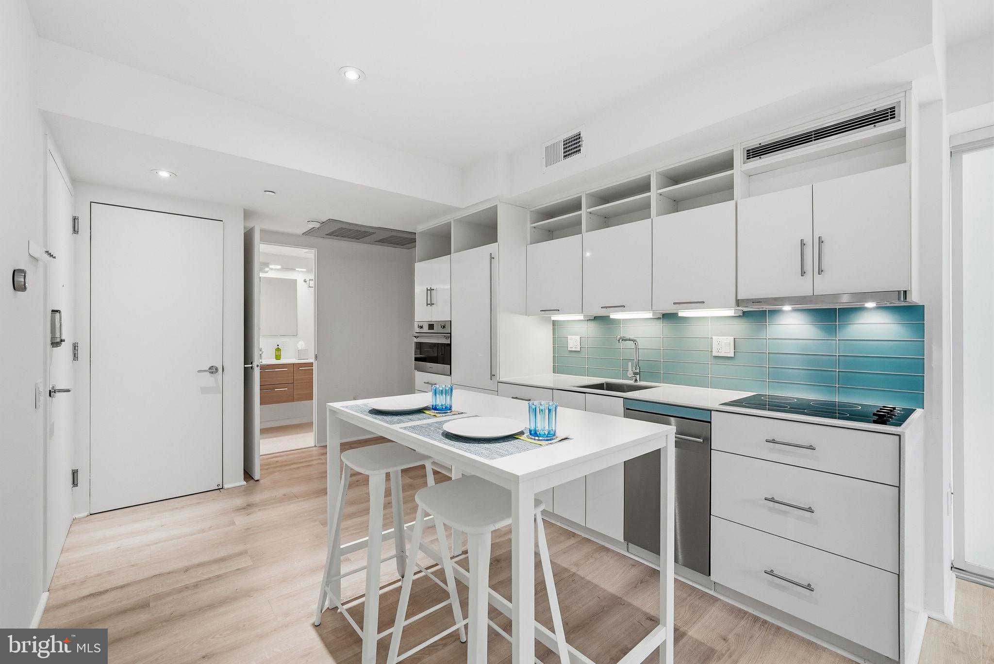 2424 17 STREET NW 0101