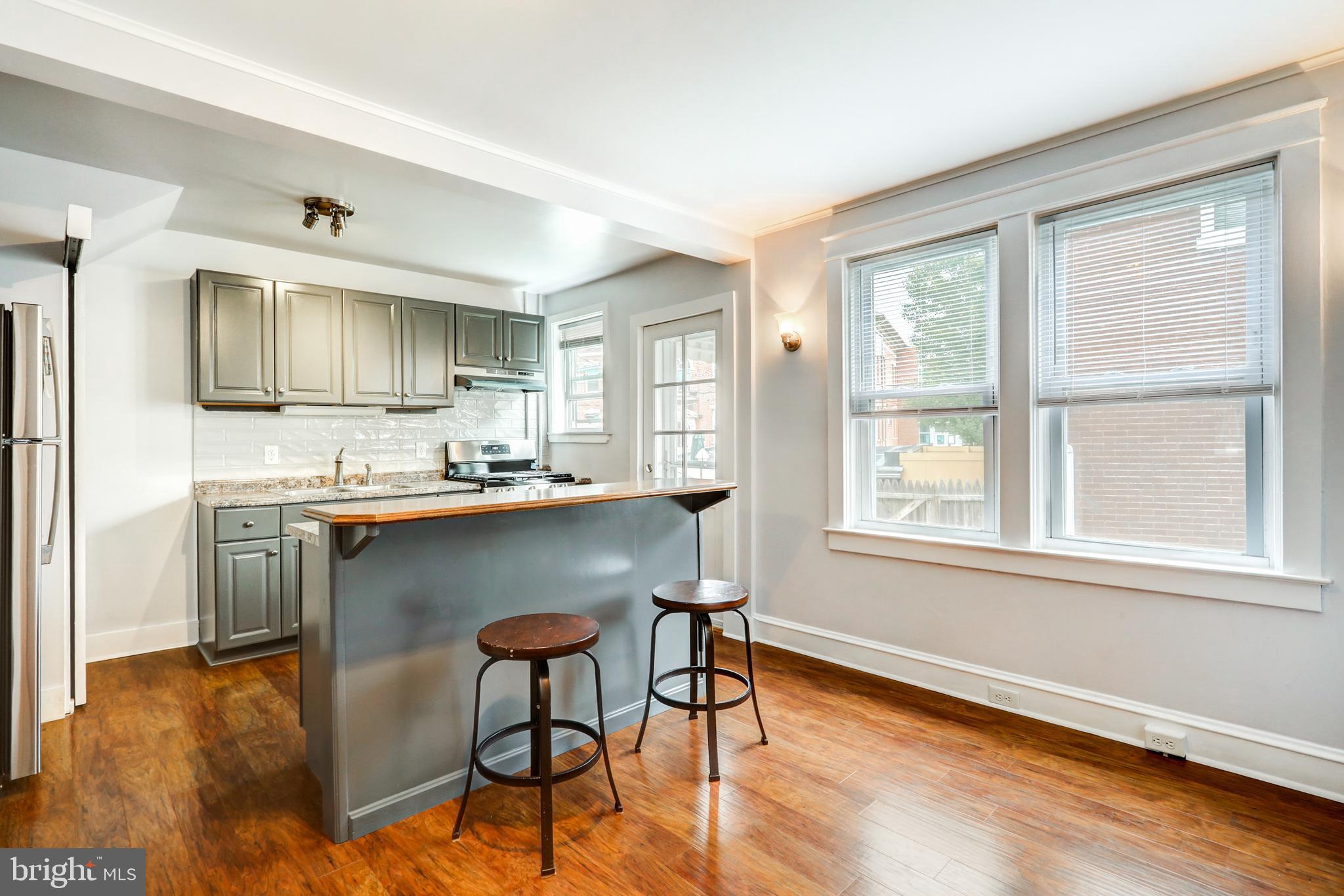 CHESTNUT HILL - Residential