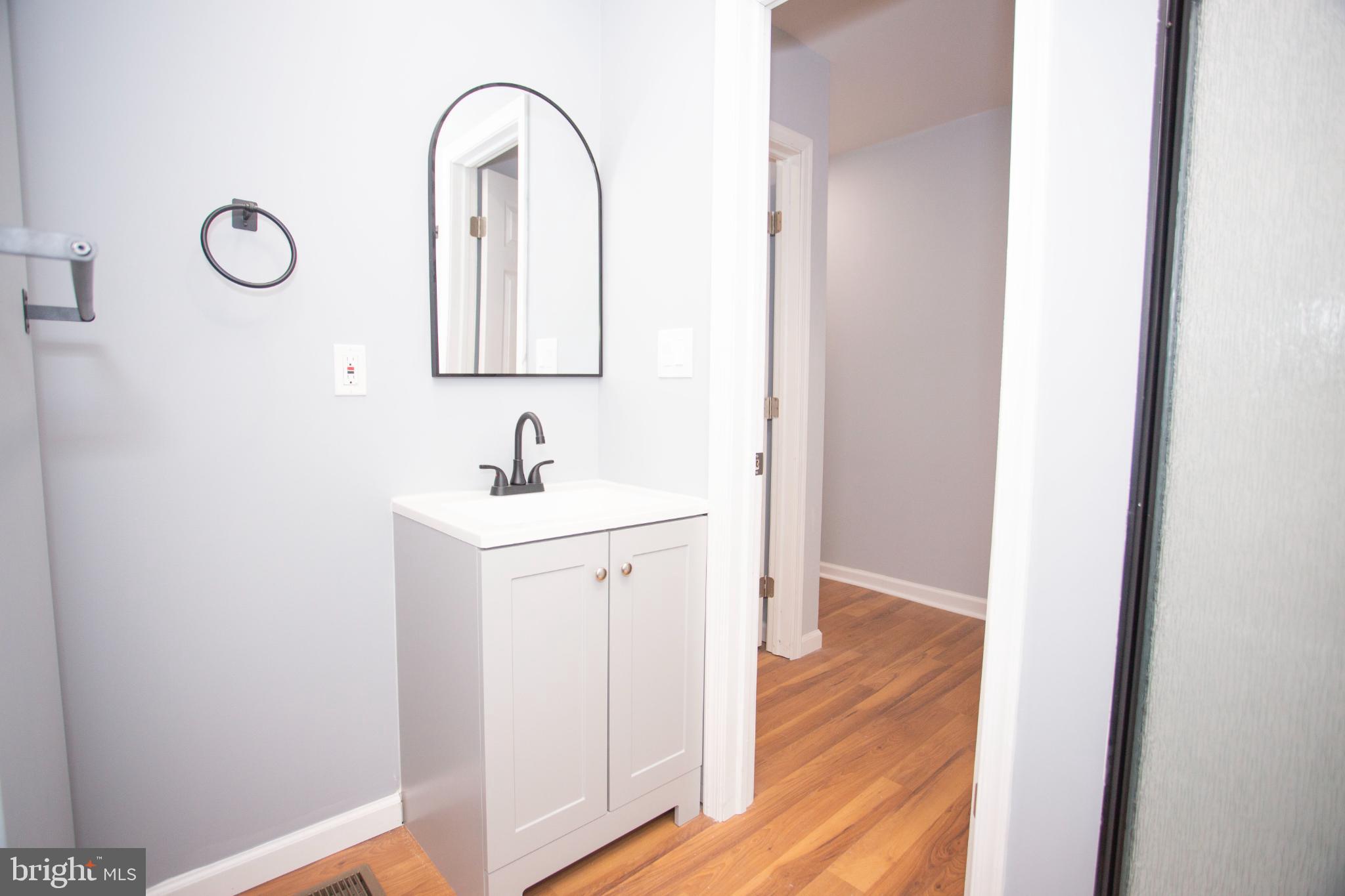 MIDDLE EAST - Residential