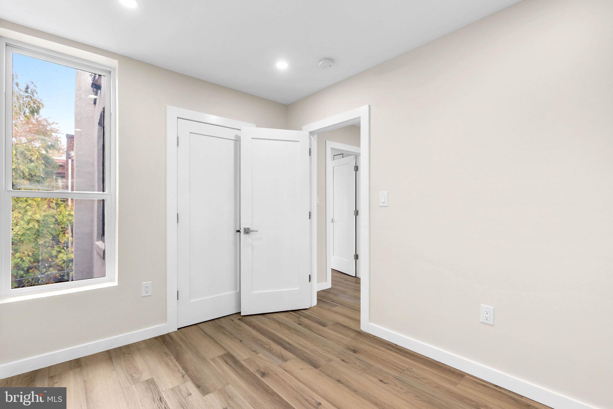 COBBS CREEK - Residential