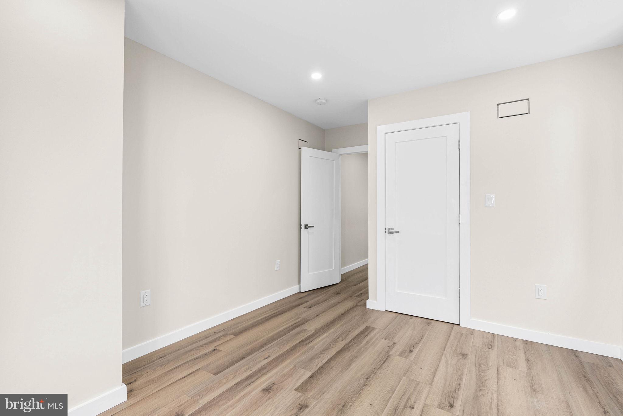 COBBS CREEK - Residential