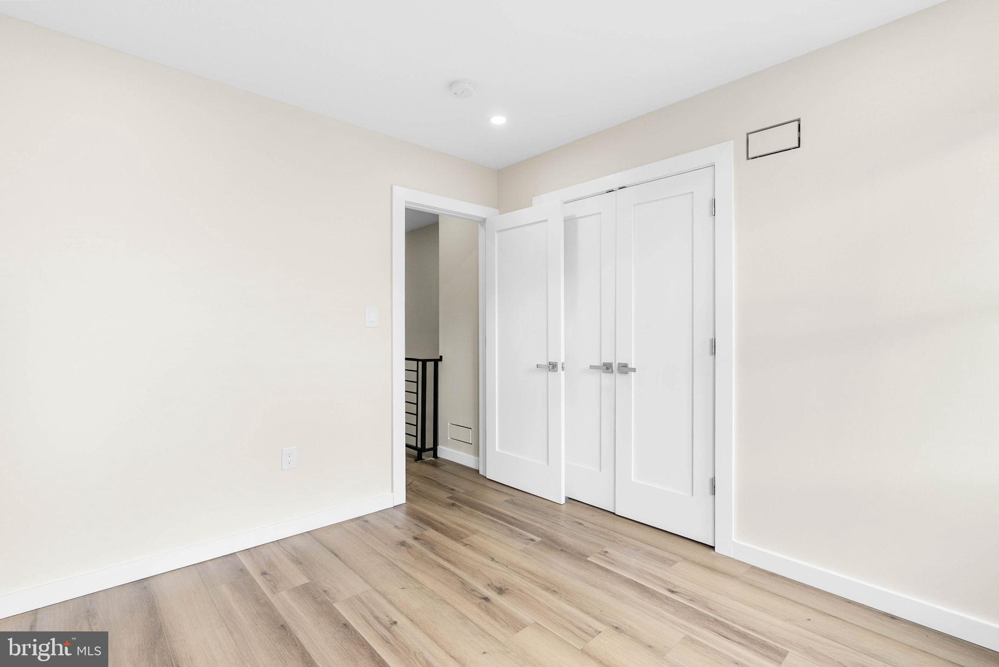 COBBS CREEK - Residential