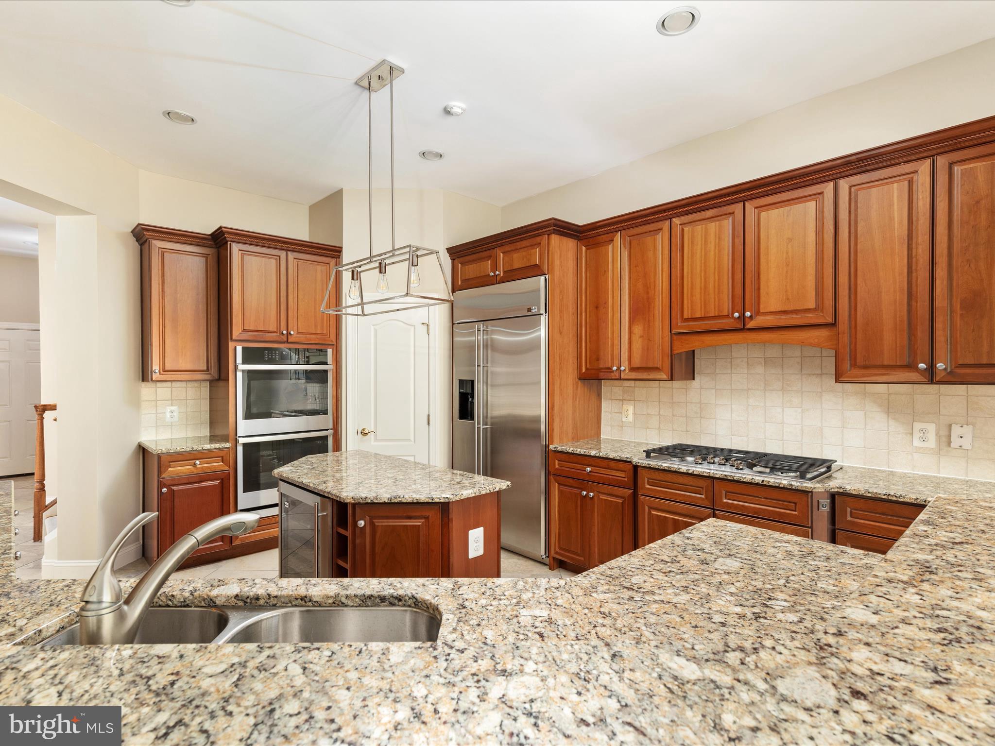 KENSINGTON SQUARE - Residential