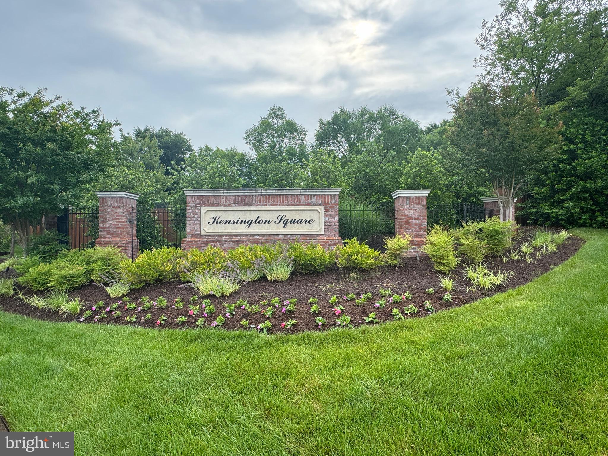 KENSINGTON SQUARE - Residential