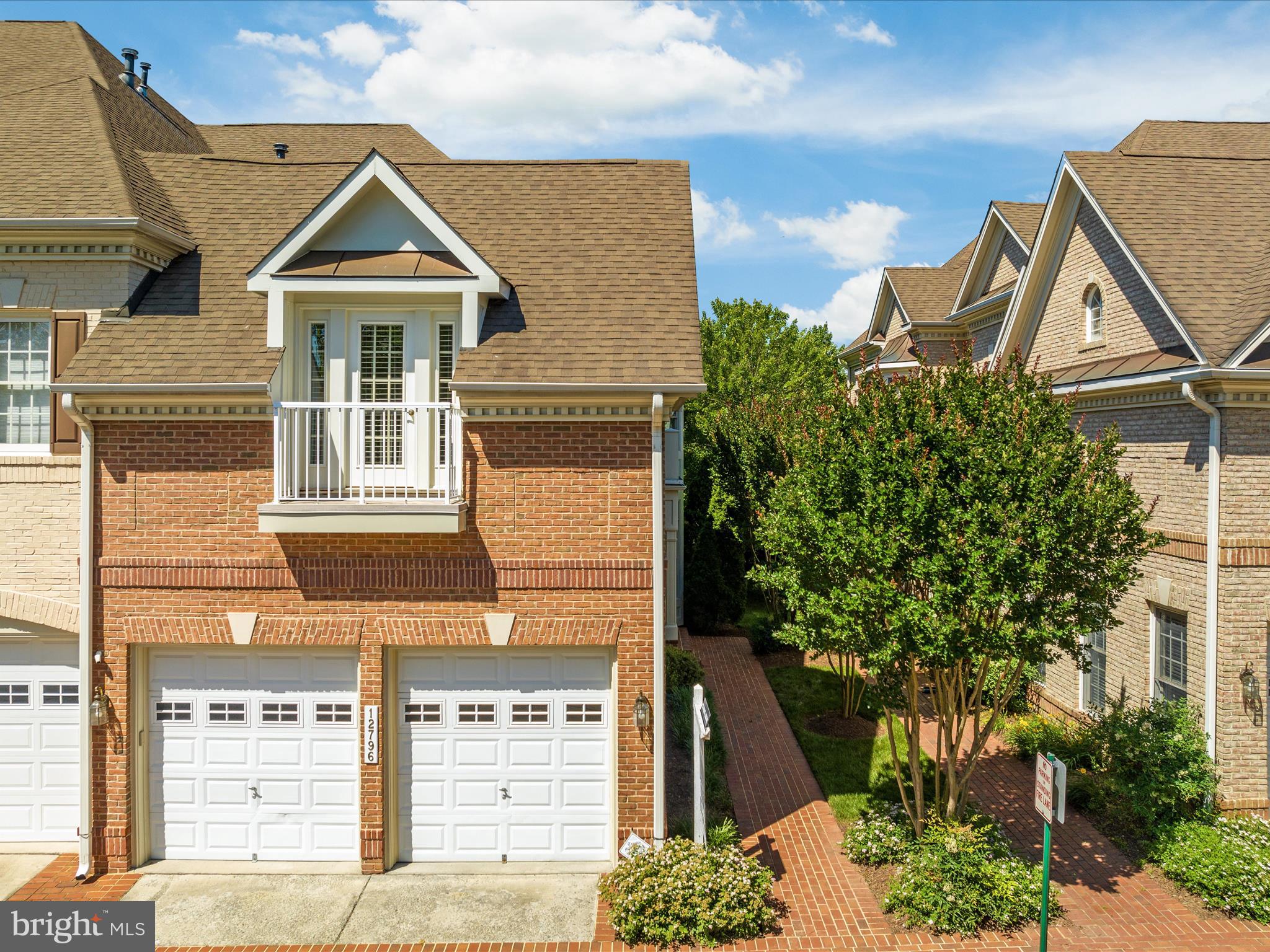 KENSINGTON SQUARE - Residential