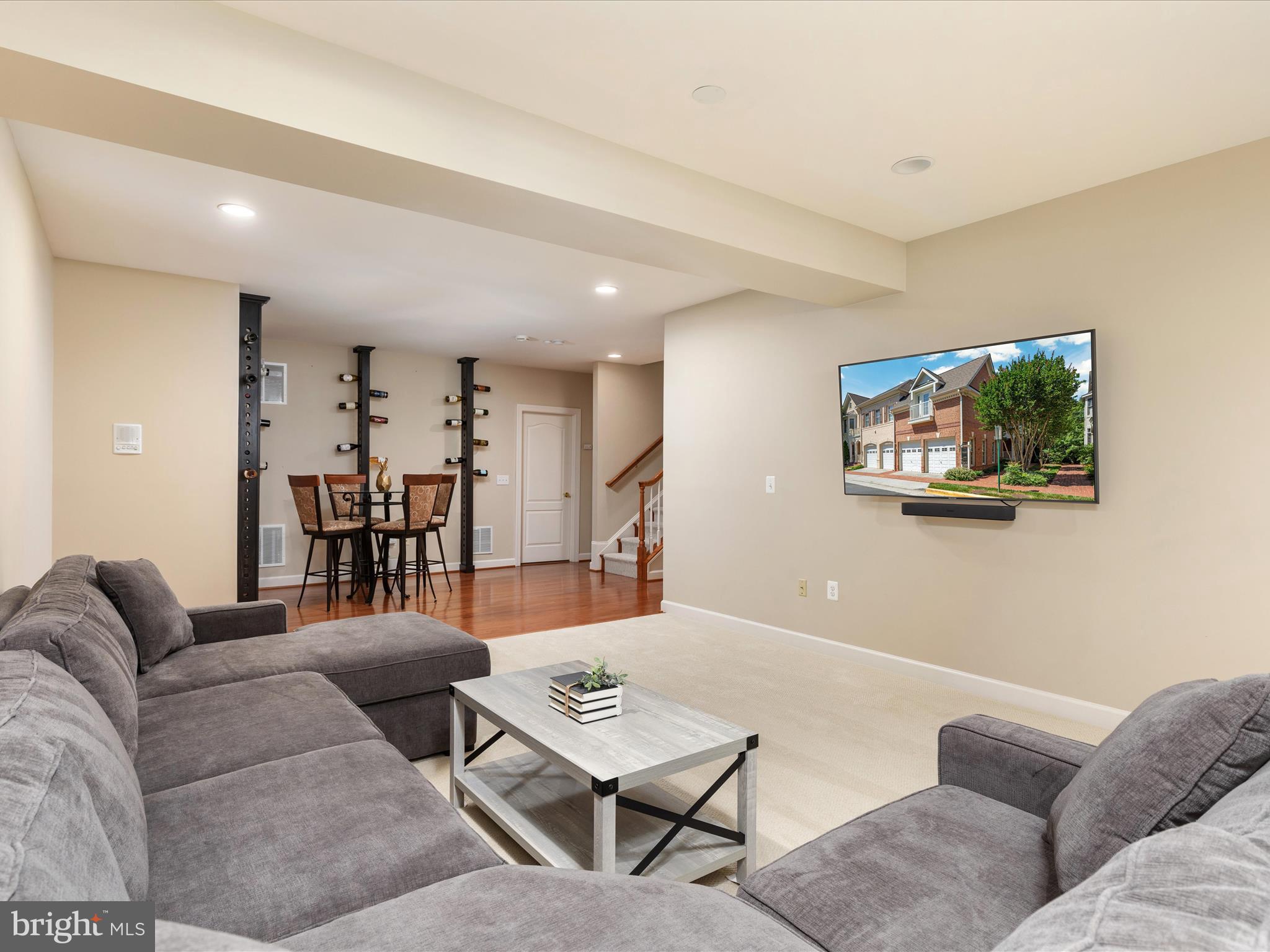 KENSINGTON SQUARE - Residential