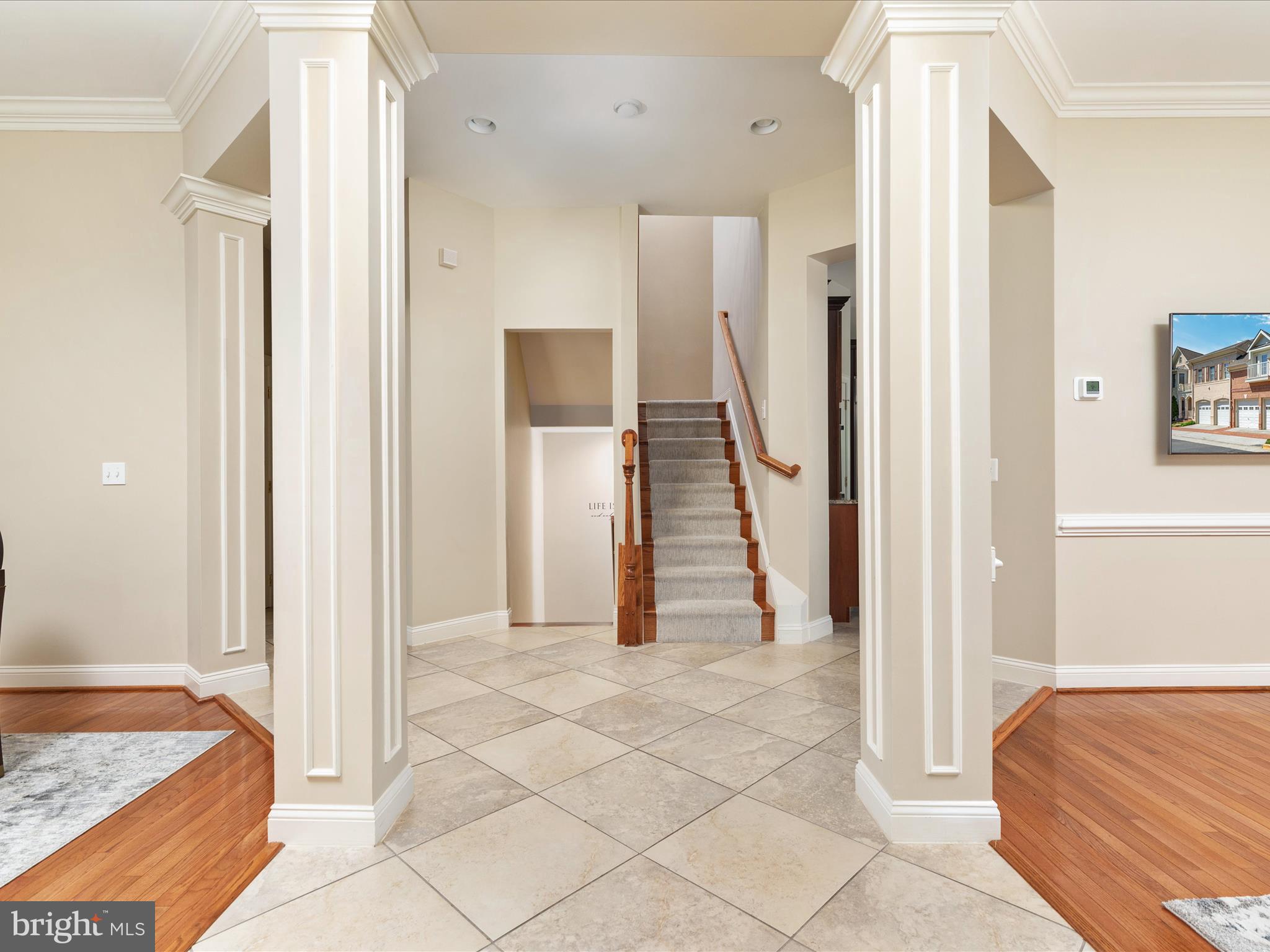 KENSINGTON SQUARE - Residential