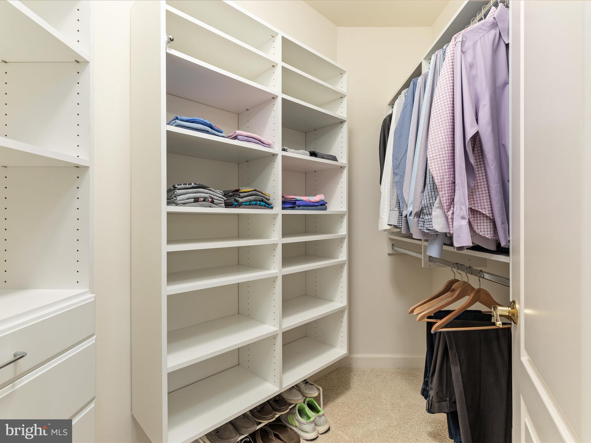 KENSINGTON SQUARE - Residential