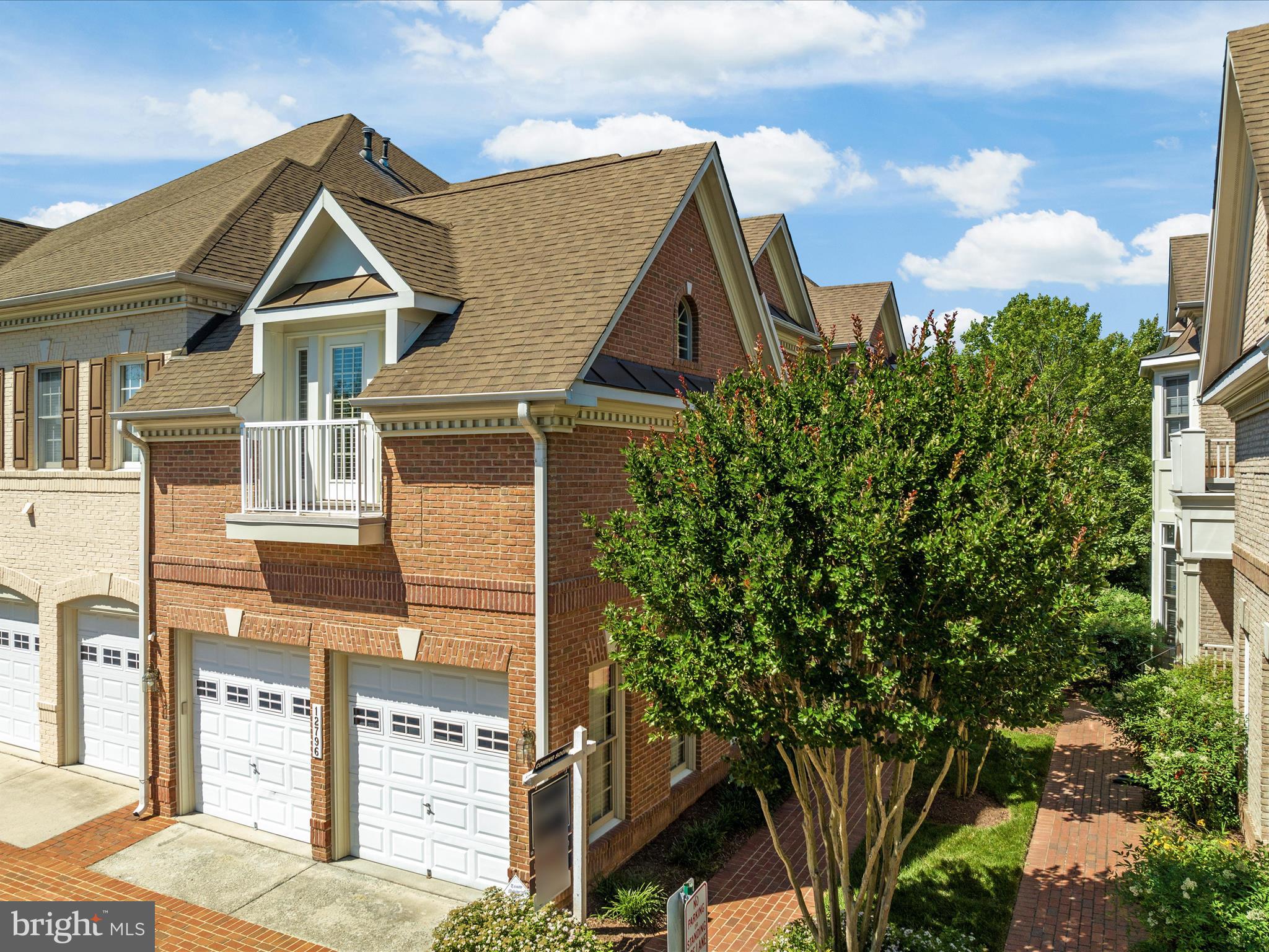 KENSINGTON SQUARE - Residential