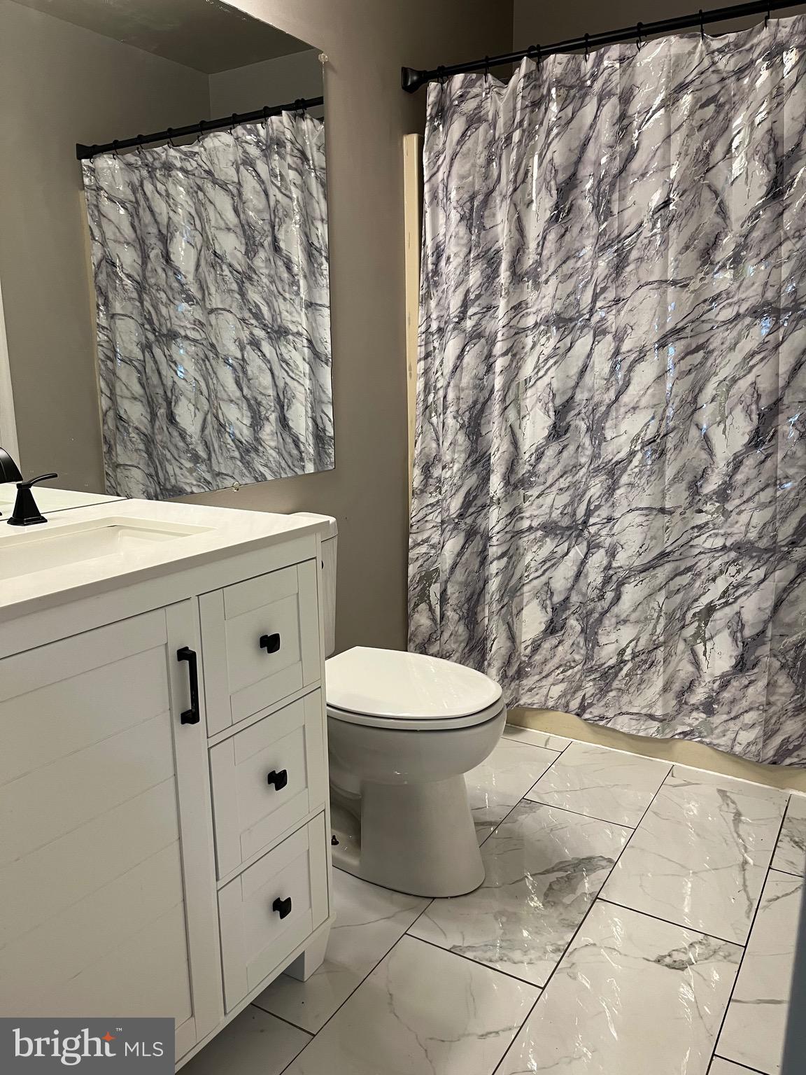 VILLAGE OF THOMAS RUN - Residential