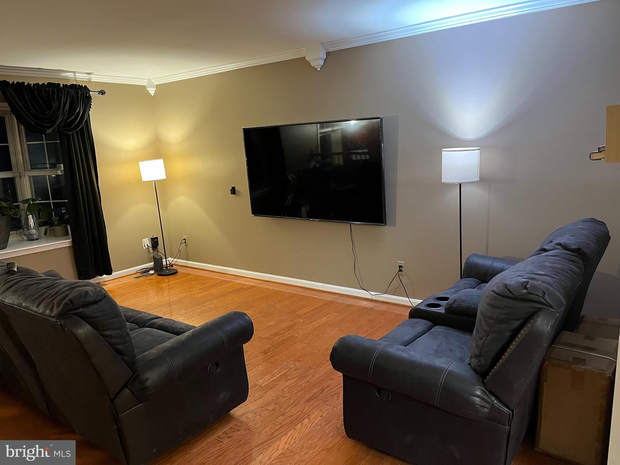 VILLAGE OF THOMAS RUN - Residential