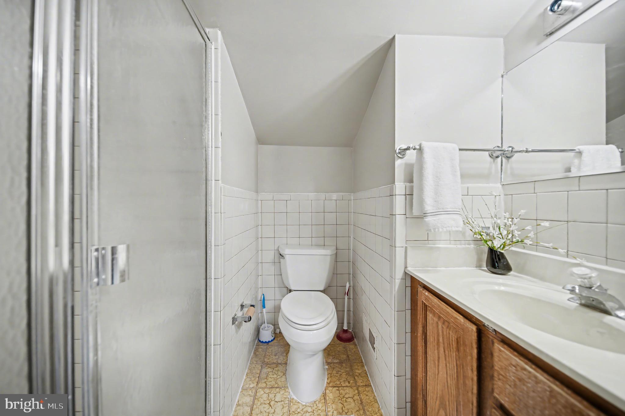 WILDWOOD MANOR - Residential