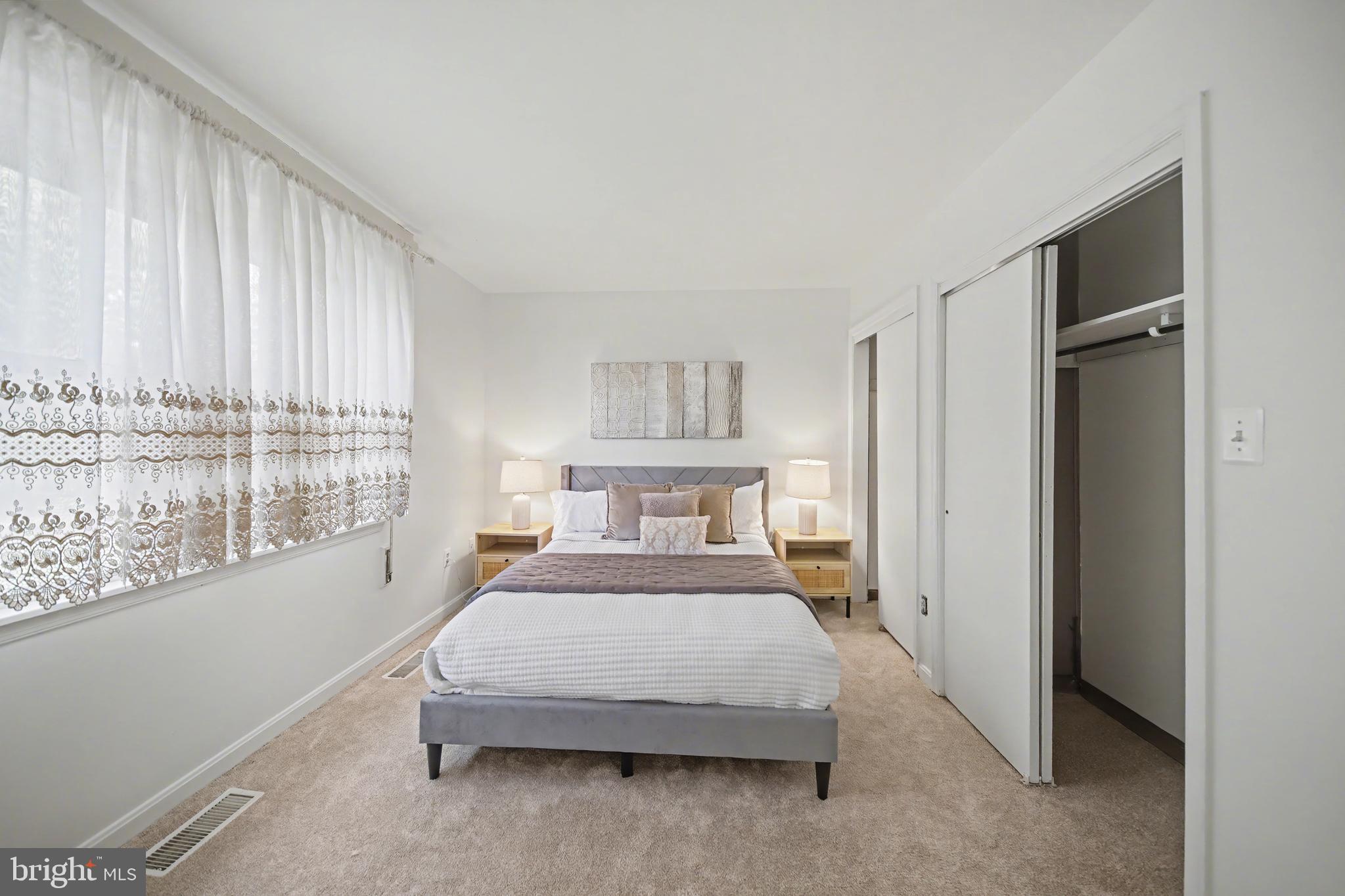WILDWOOD MANOR - Residential