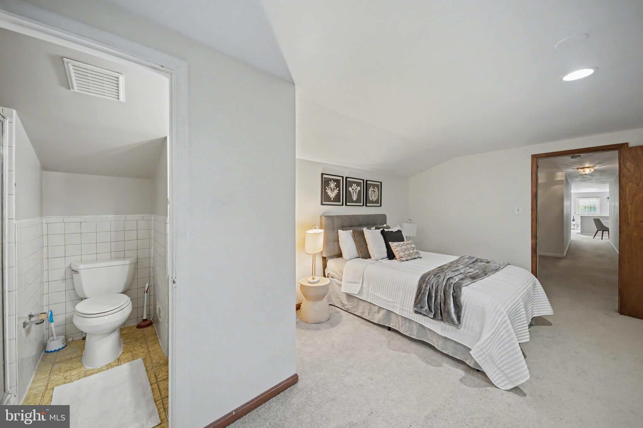 WILDWOOD MANOR - Residential