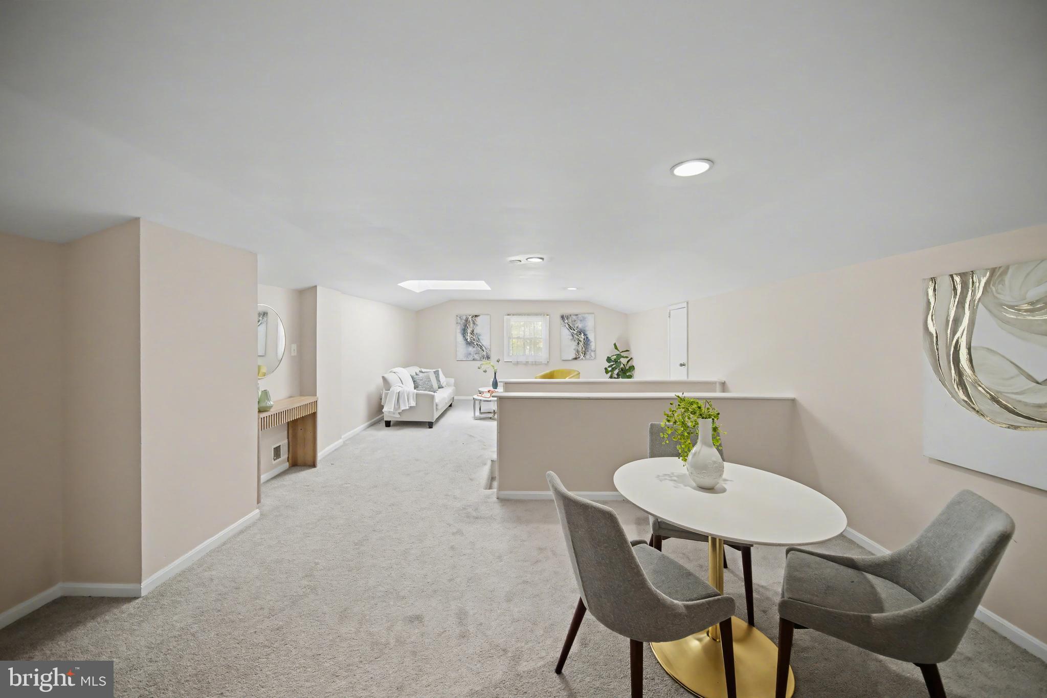 WILDWOOD MANOR - Residential