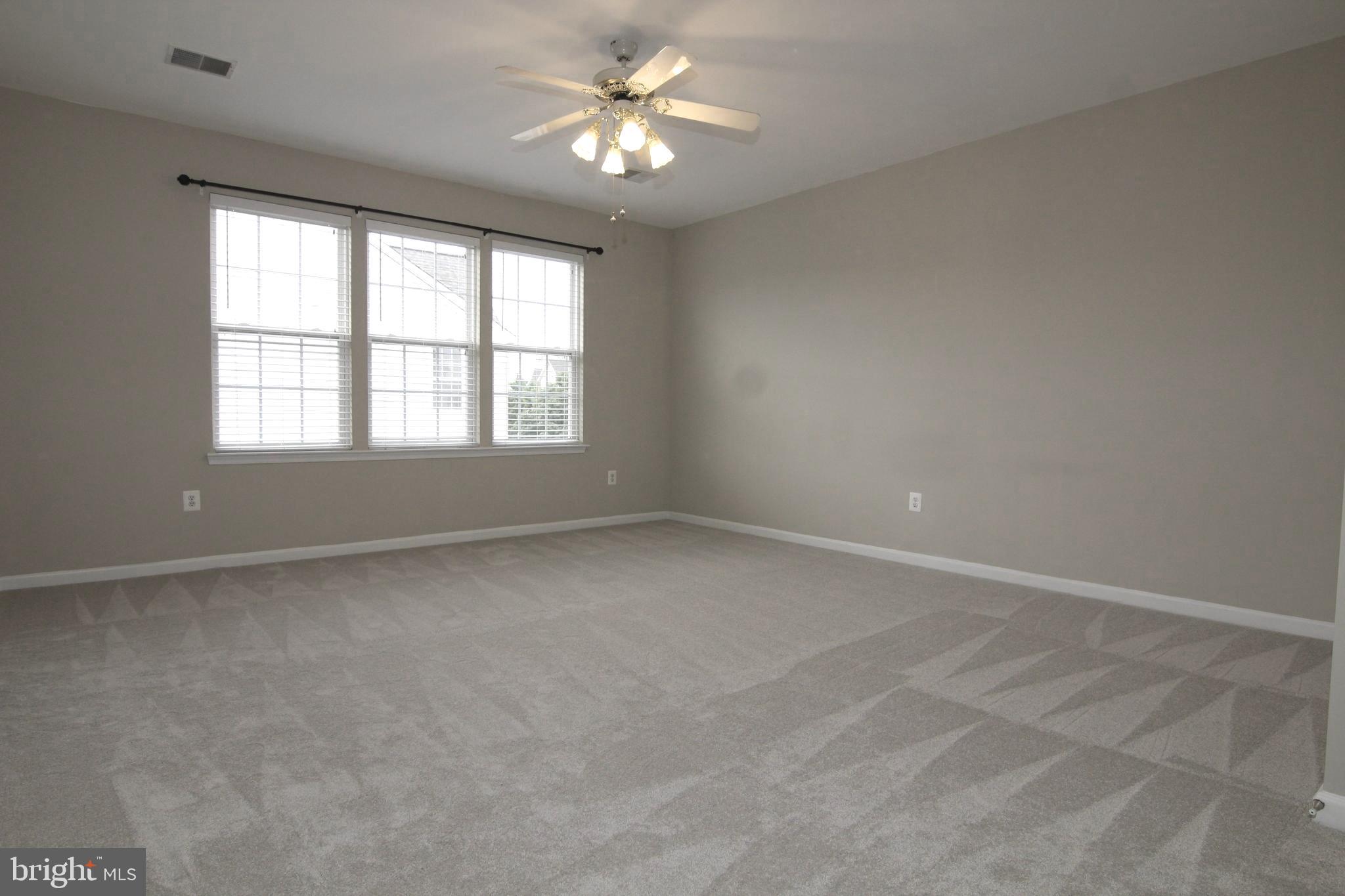 LOUDOUN PARKWAY CENTER - Residential Lease