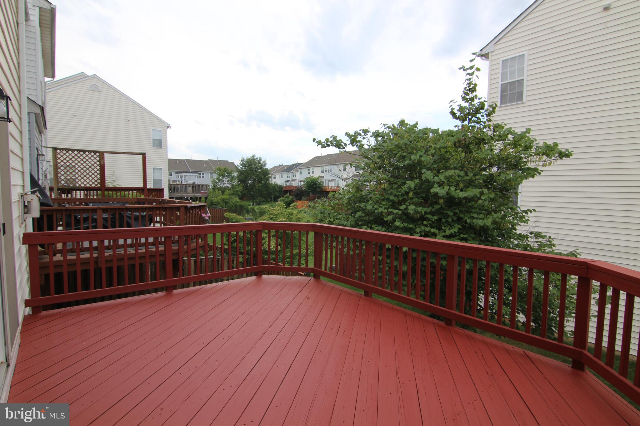 LOUDOUN PARKWAY CENTER - Residential Lease