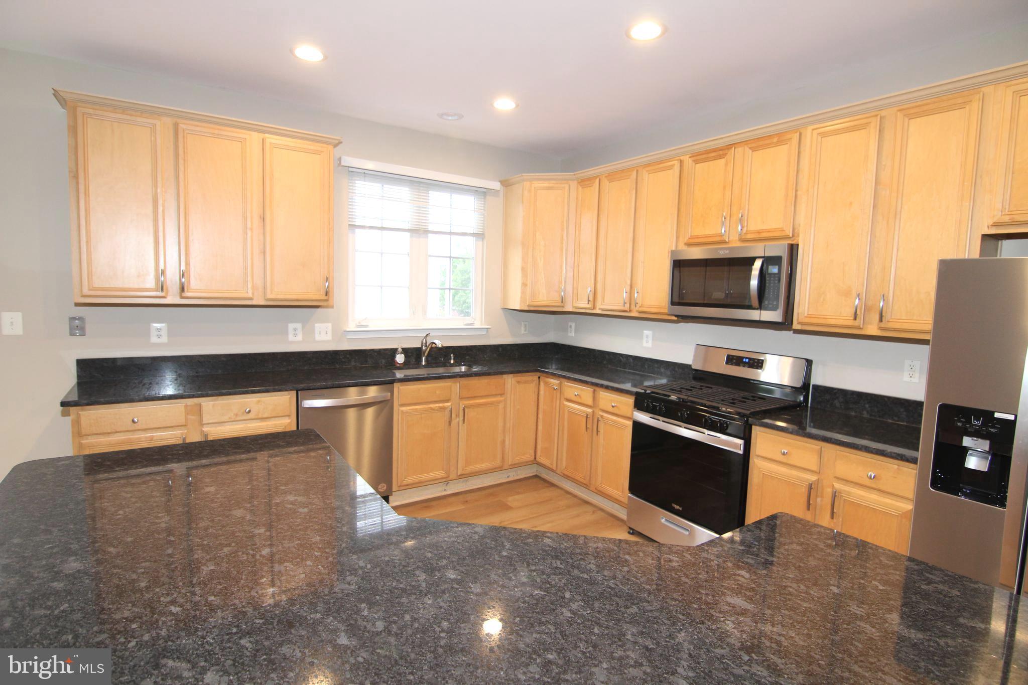 LOUDOUN PARKWAY CENTER - Residential Lease