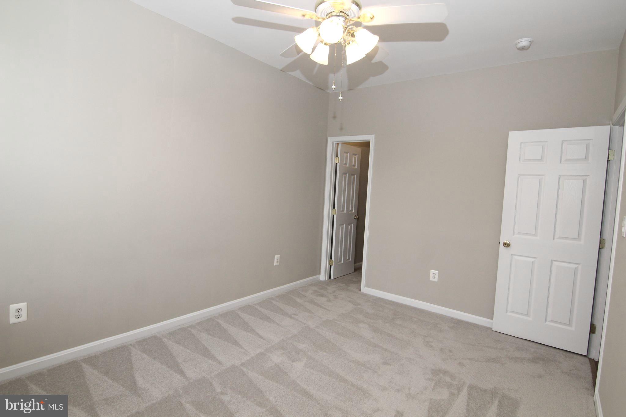 LOUDOUN PARKWAY CENTER - Residential Lease