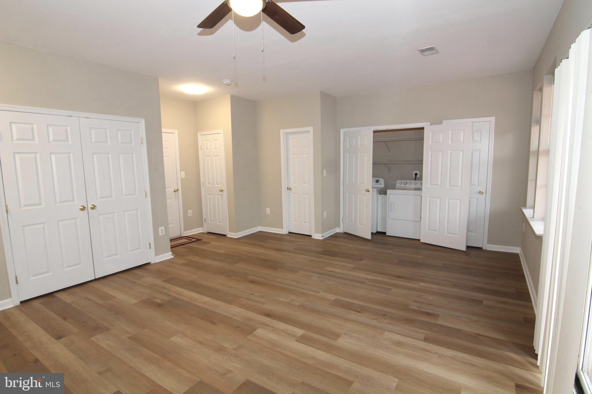 LOUDOUN PARKWAY CENTER - Residential Lease