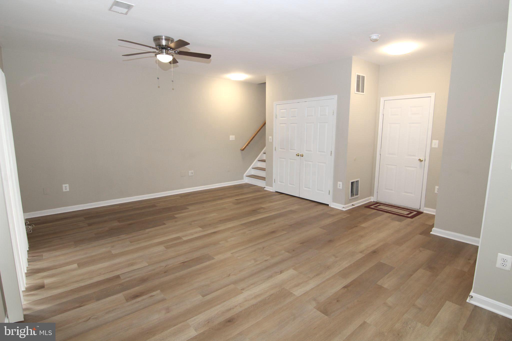 LOUDOUN PARKWAY CENTER - Residential Lease