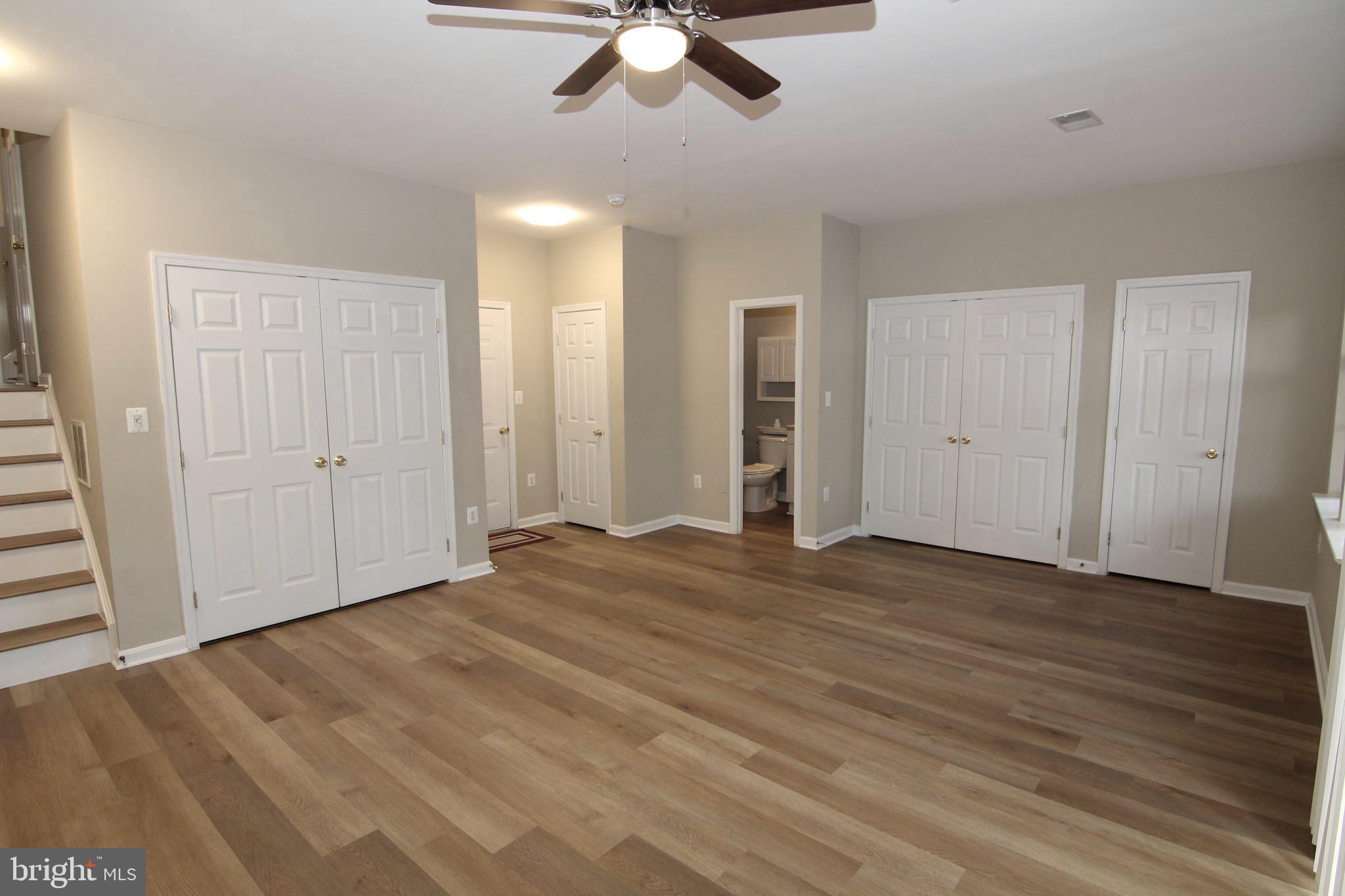 LOUDOUN PARKWAY CENTER - Residential Lease