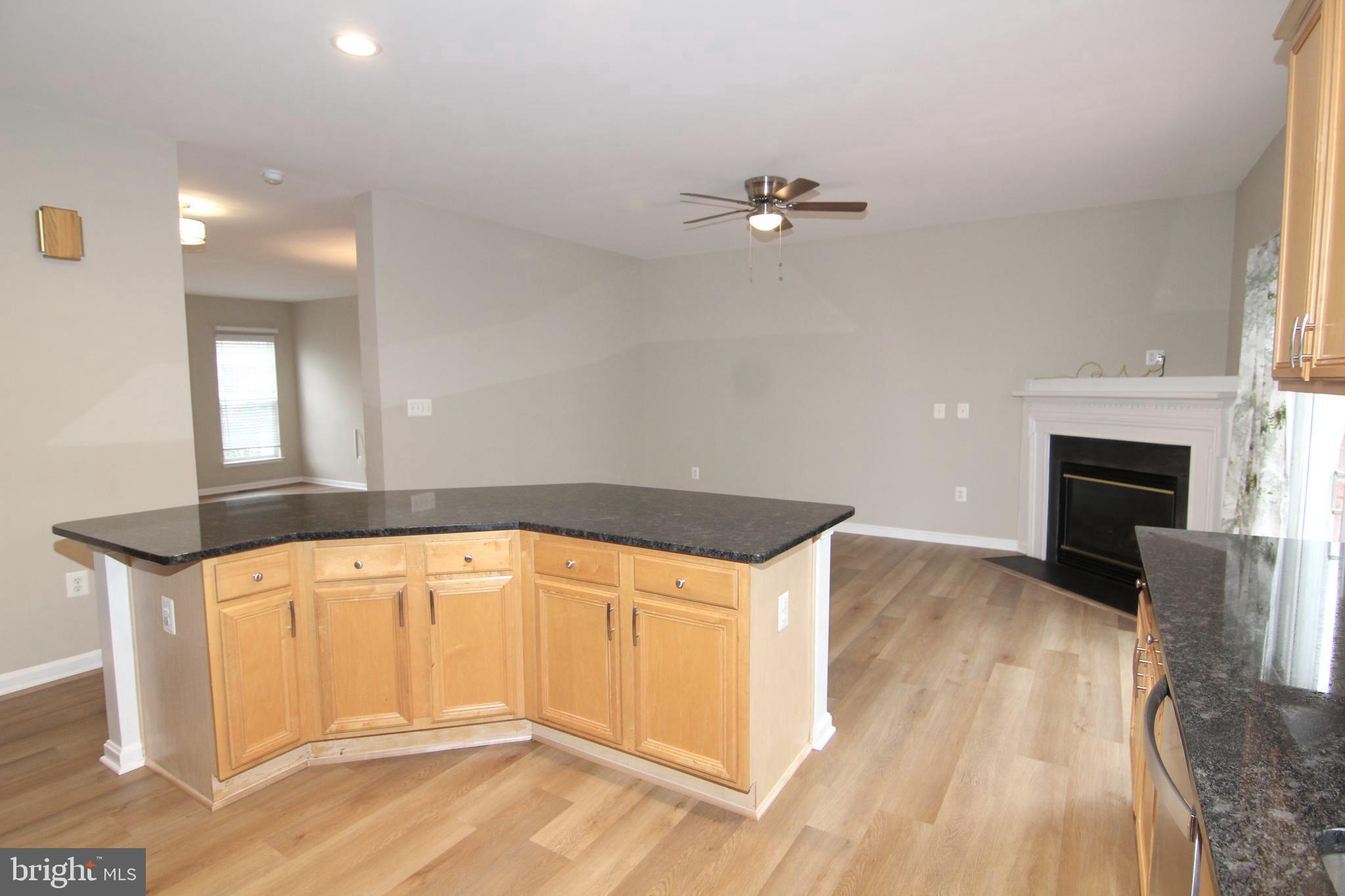 LOUDOUN PARKWAY CENTER - Residential Lease